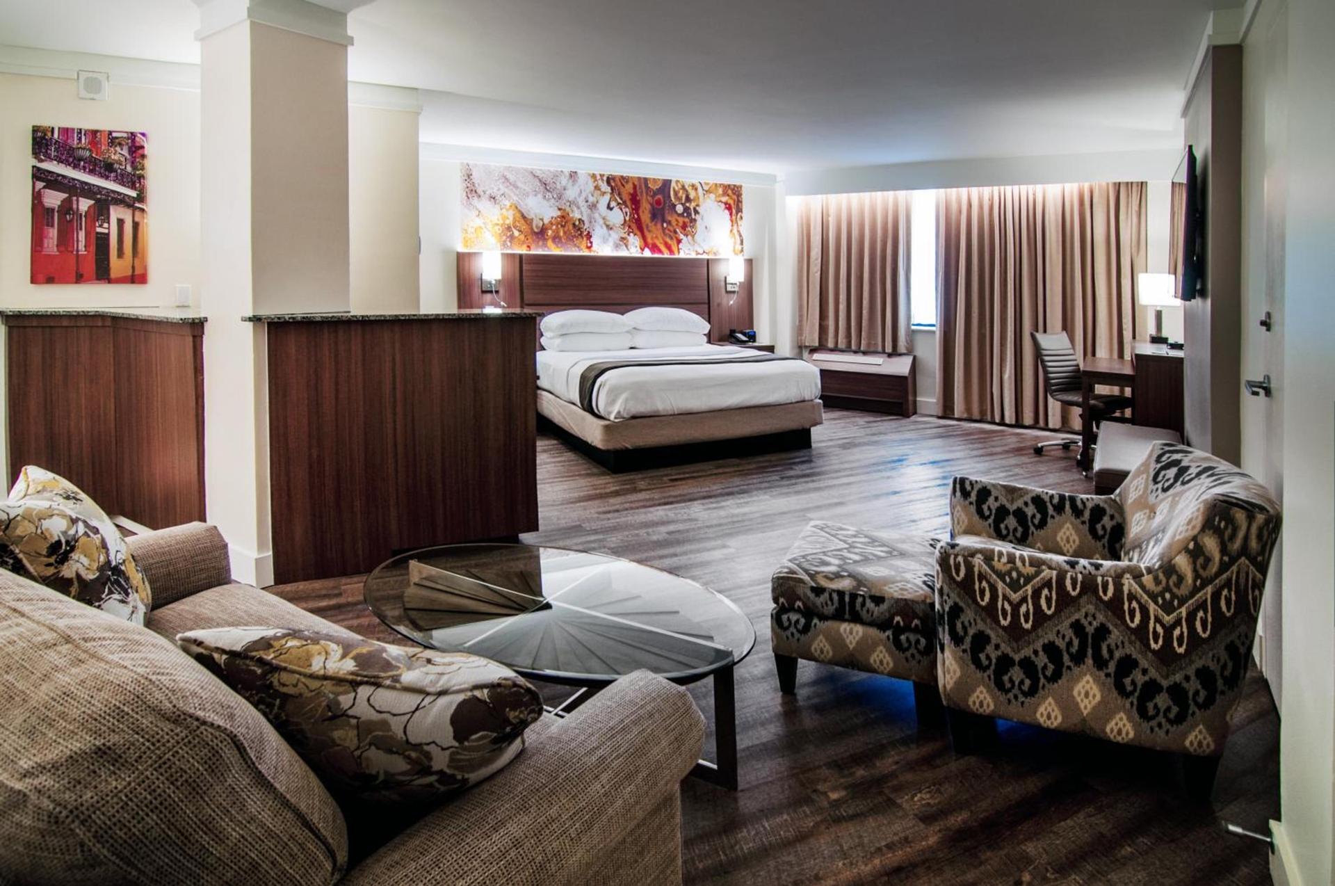 Crowne Plaza Executive Center Baton Rouge by IHG photo 39