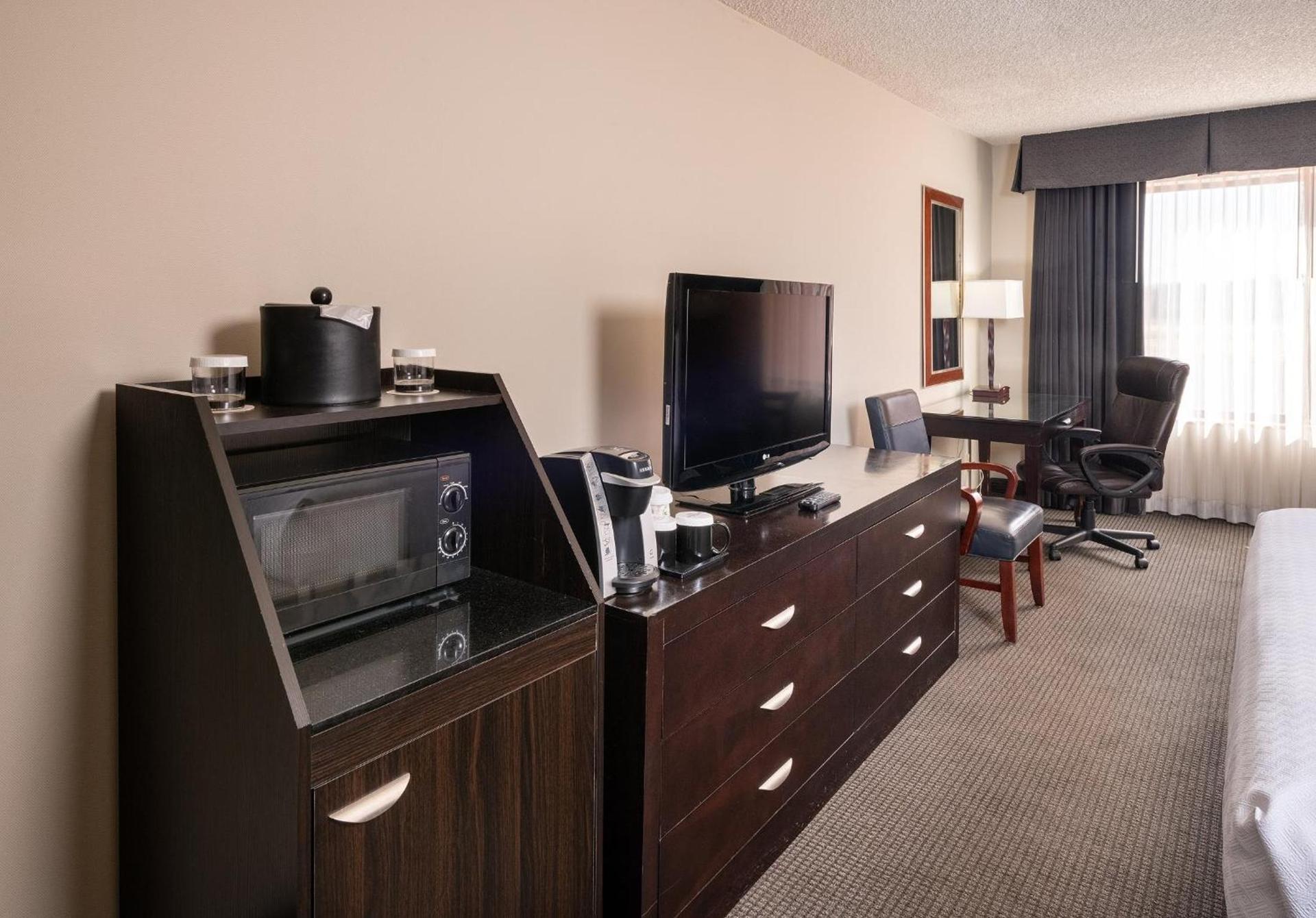 Concord Plaza Hotel photo 55
