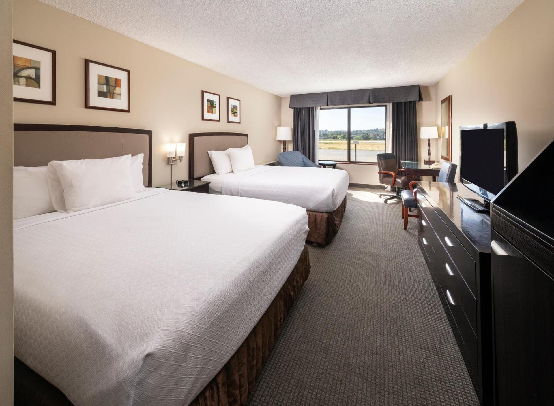 Concord Plaza Hotel photo 64