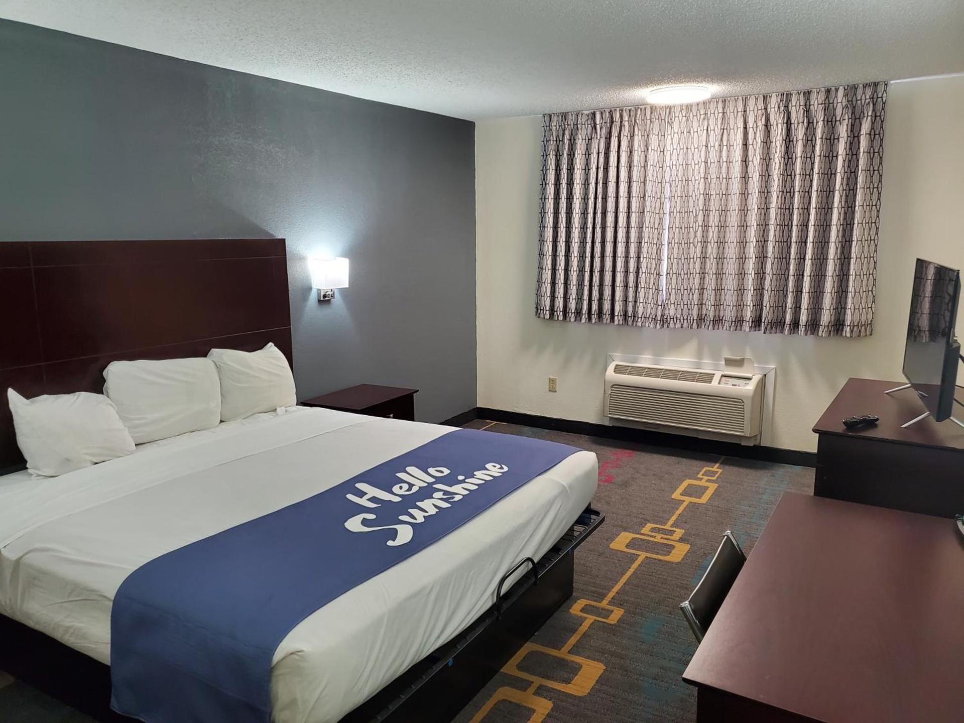Days Inn by Wyndham Lawton photo 13