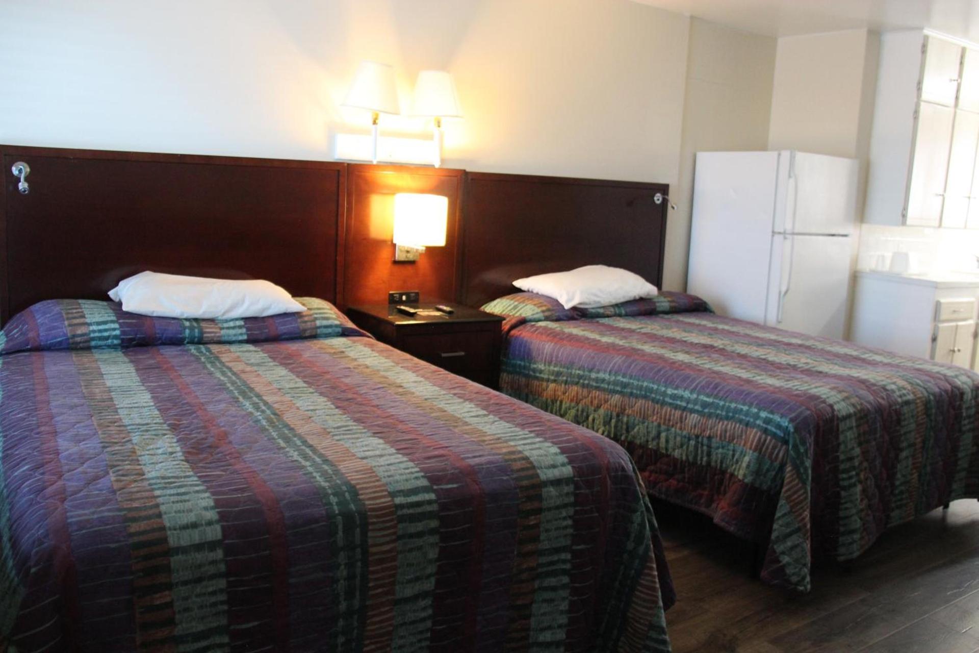 Economy Inn Safford photo 7