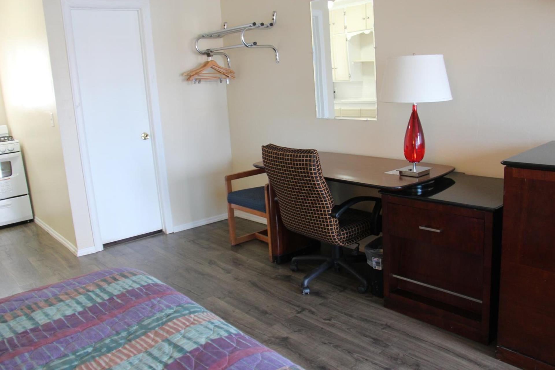 Economy Inn Safford photo 6