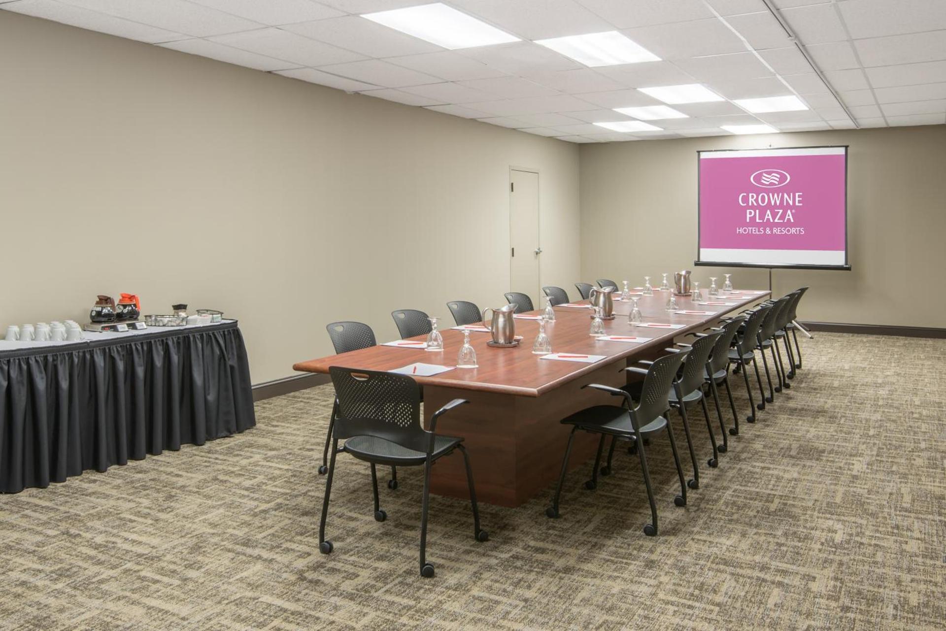 Crowne Plaza Hotel Hickory by IHG photo 36