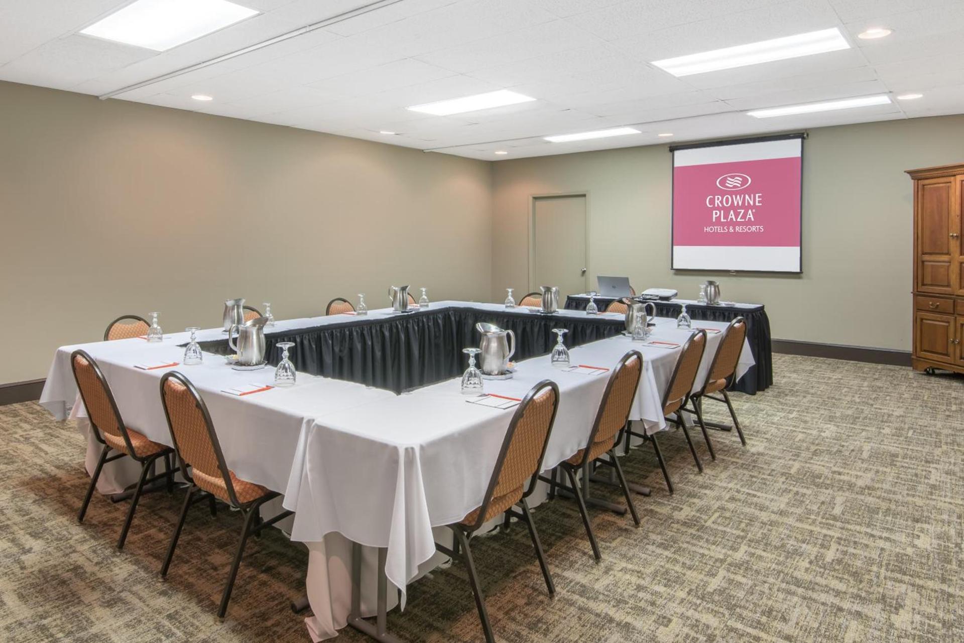 Crowne Plaza Hotel Hickory by IHG photo 25