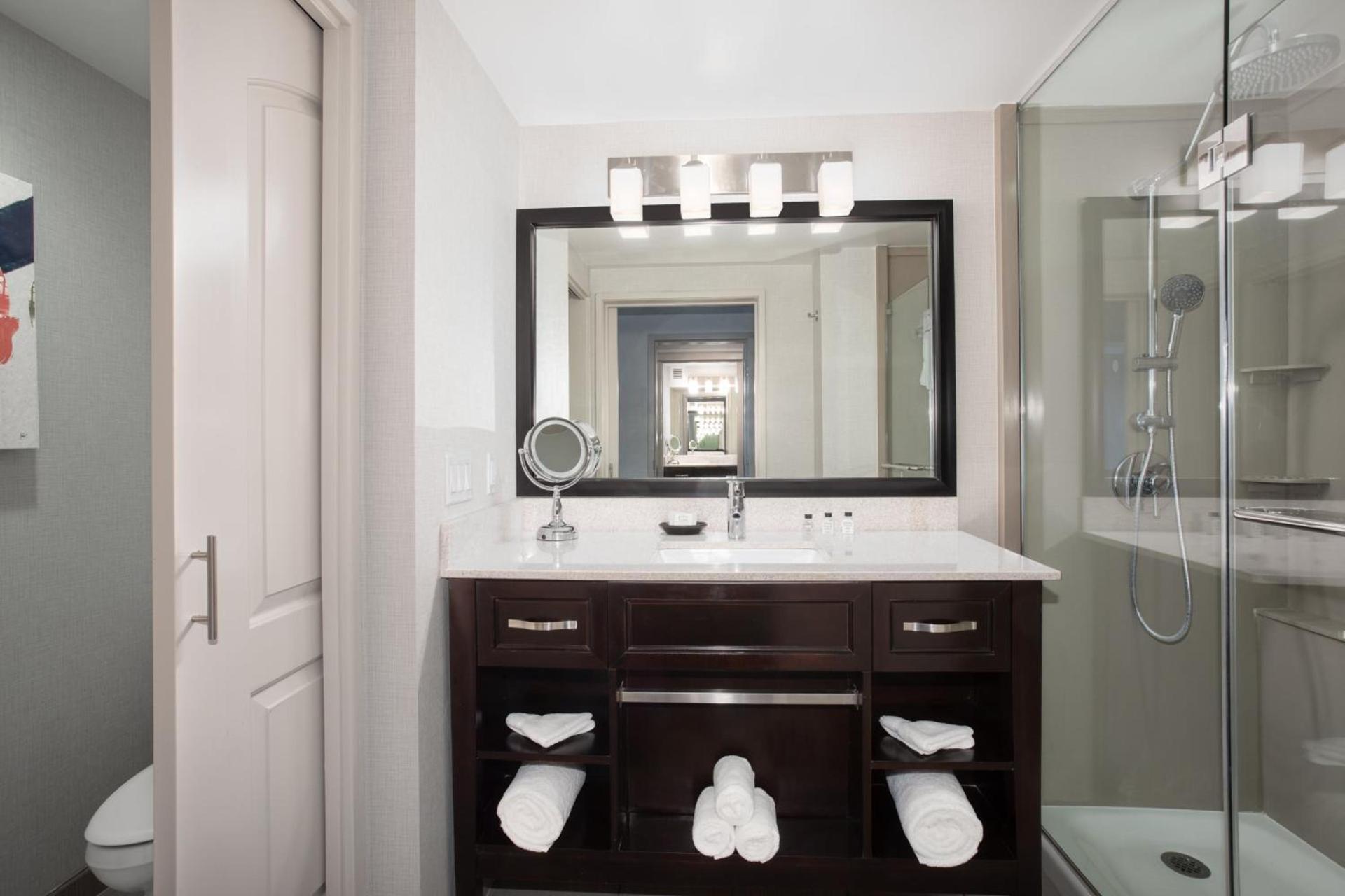 Crowne Plaza Costa Mesa Orange County by IHG photo 60