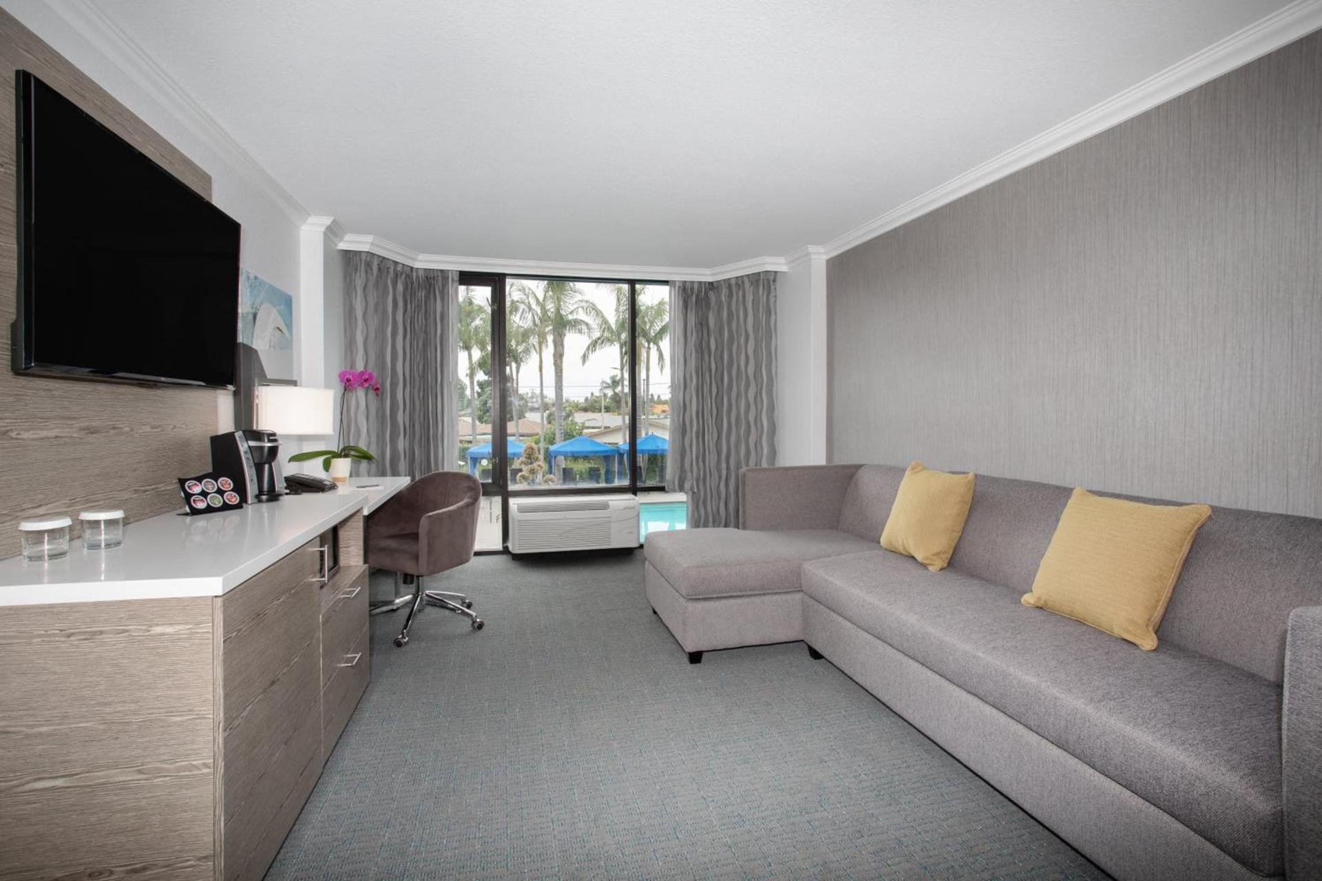Crowne Plaza Costa Mesa Orange County by IHG photo 51