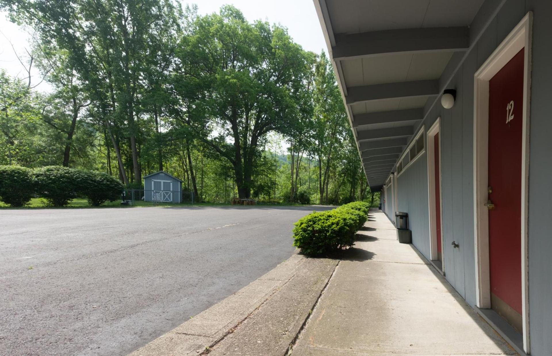 The Grayhaven Motel photo 23