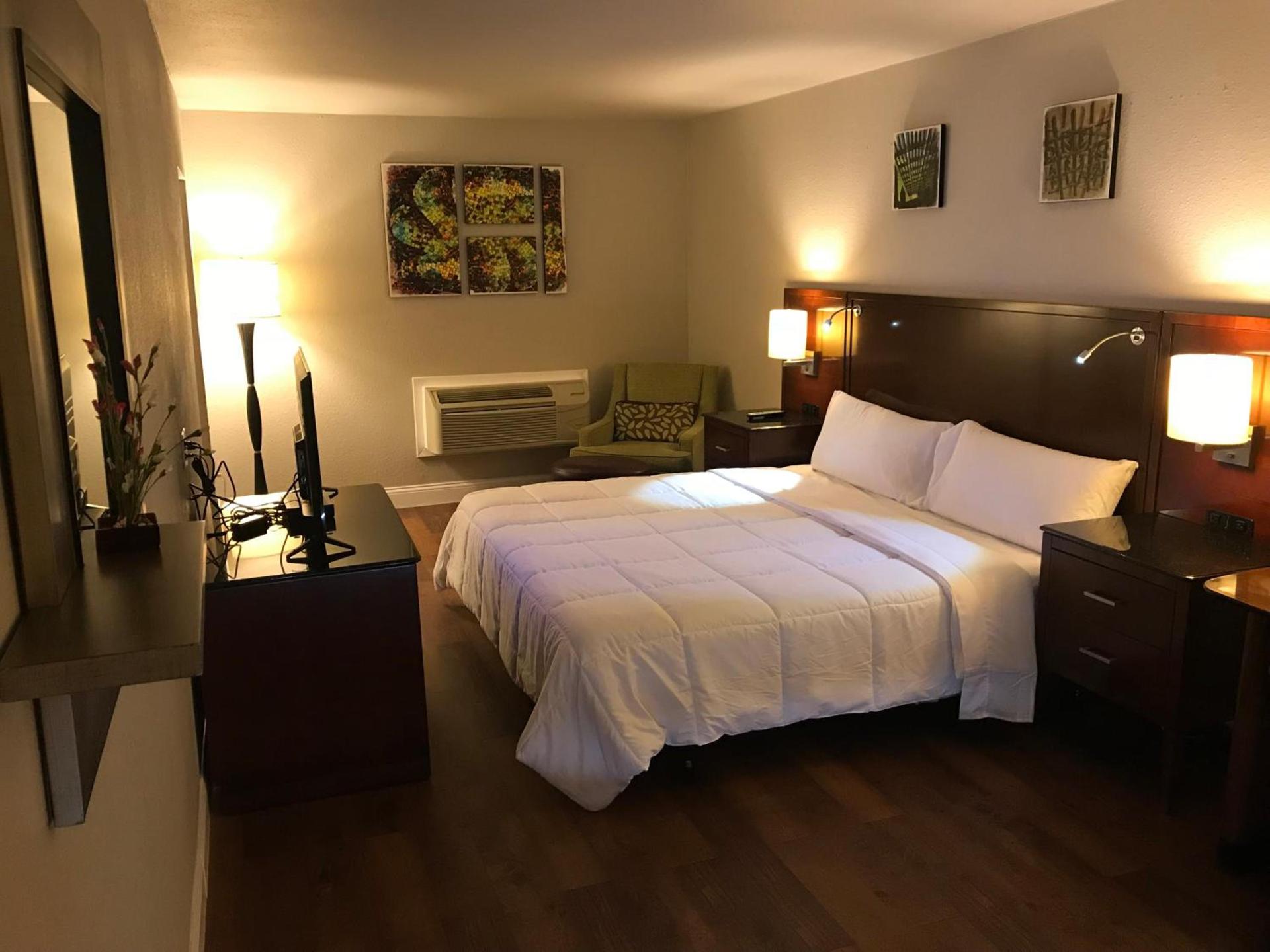Stratus Suites Boutique Hotel photo 7