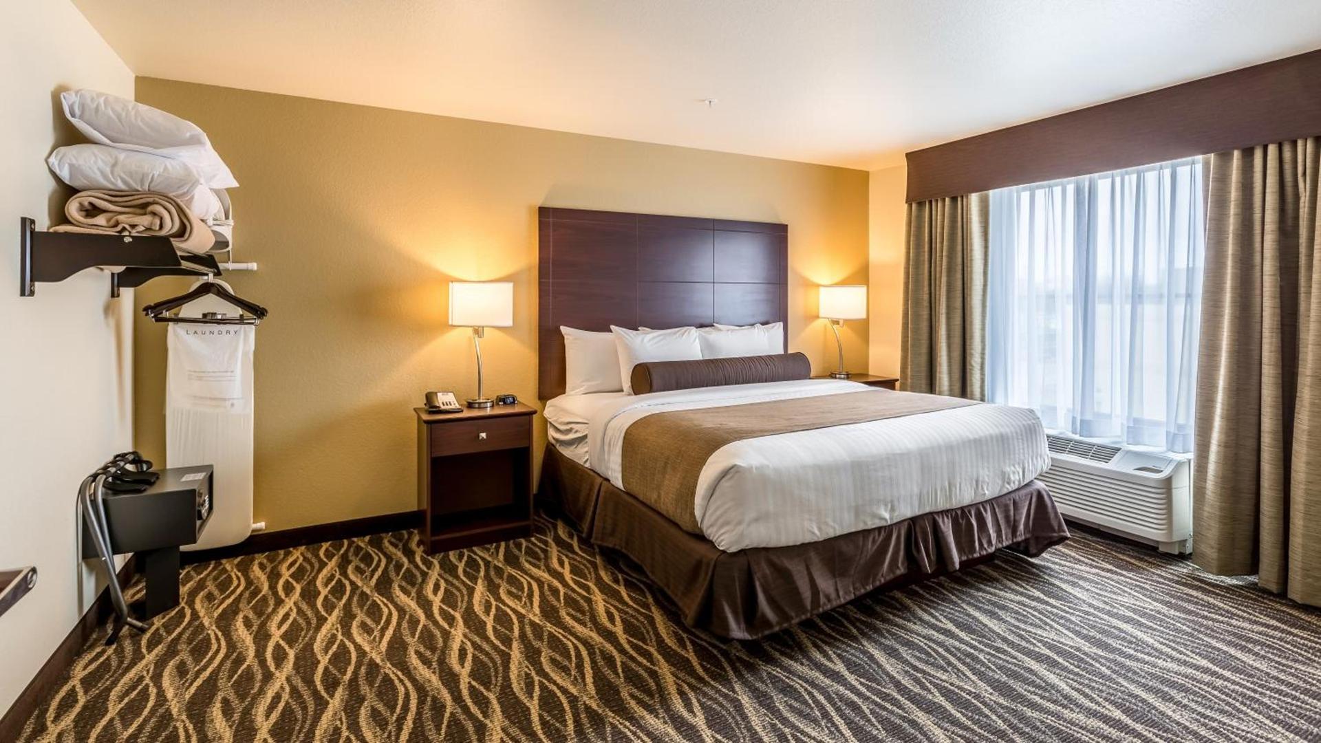 Cobblestone Hotel & Suites - Chippewa Falls photo 3