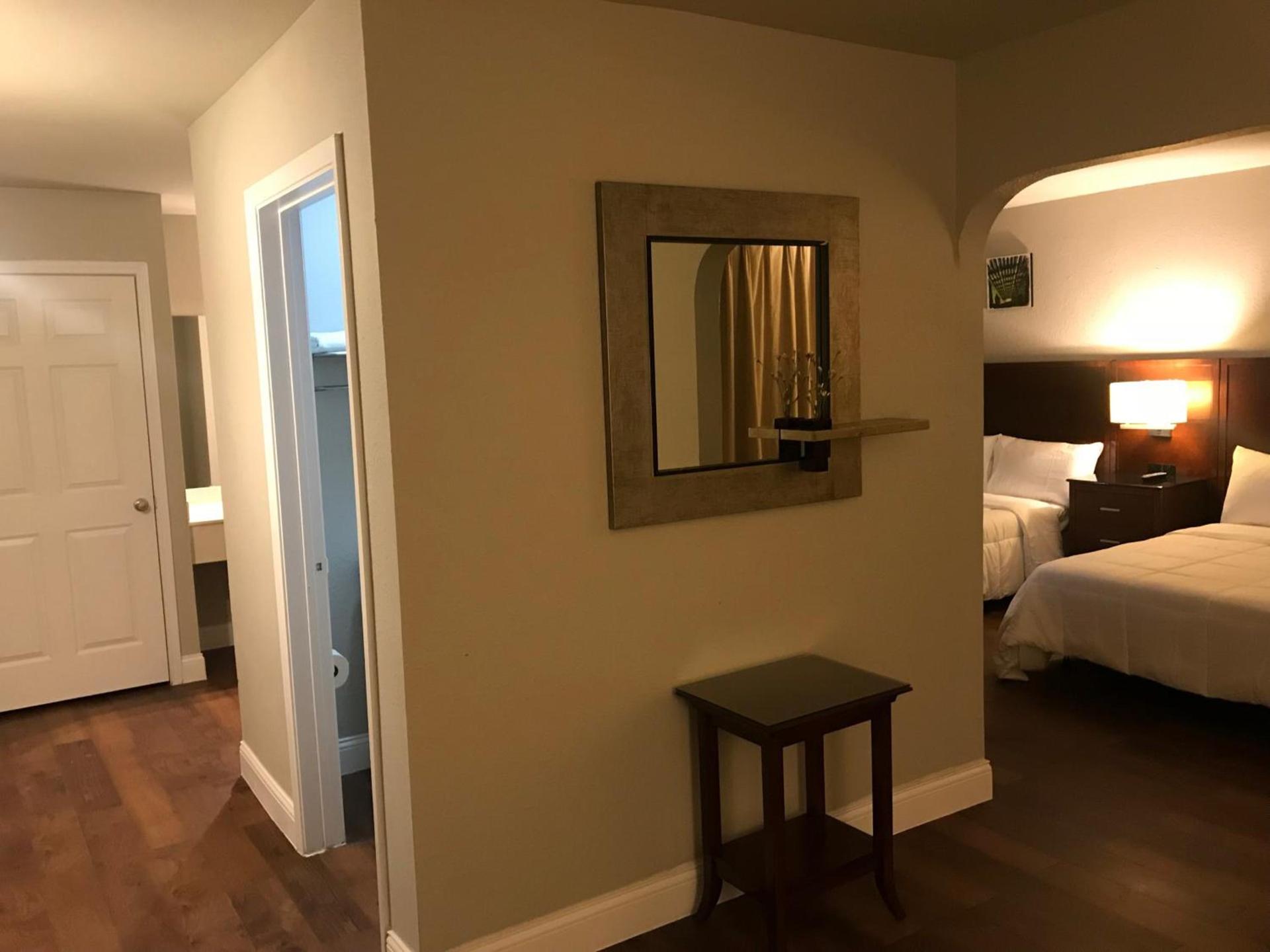 Stratus Suites Boutique Hotel photo 22