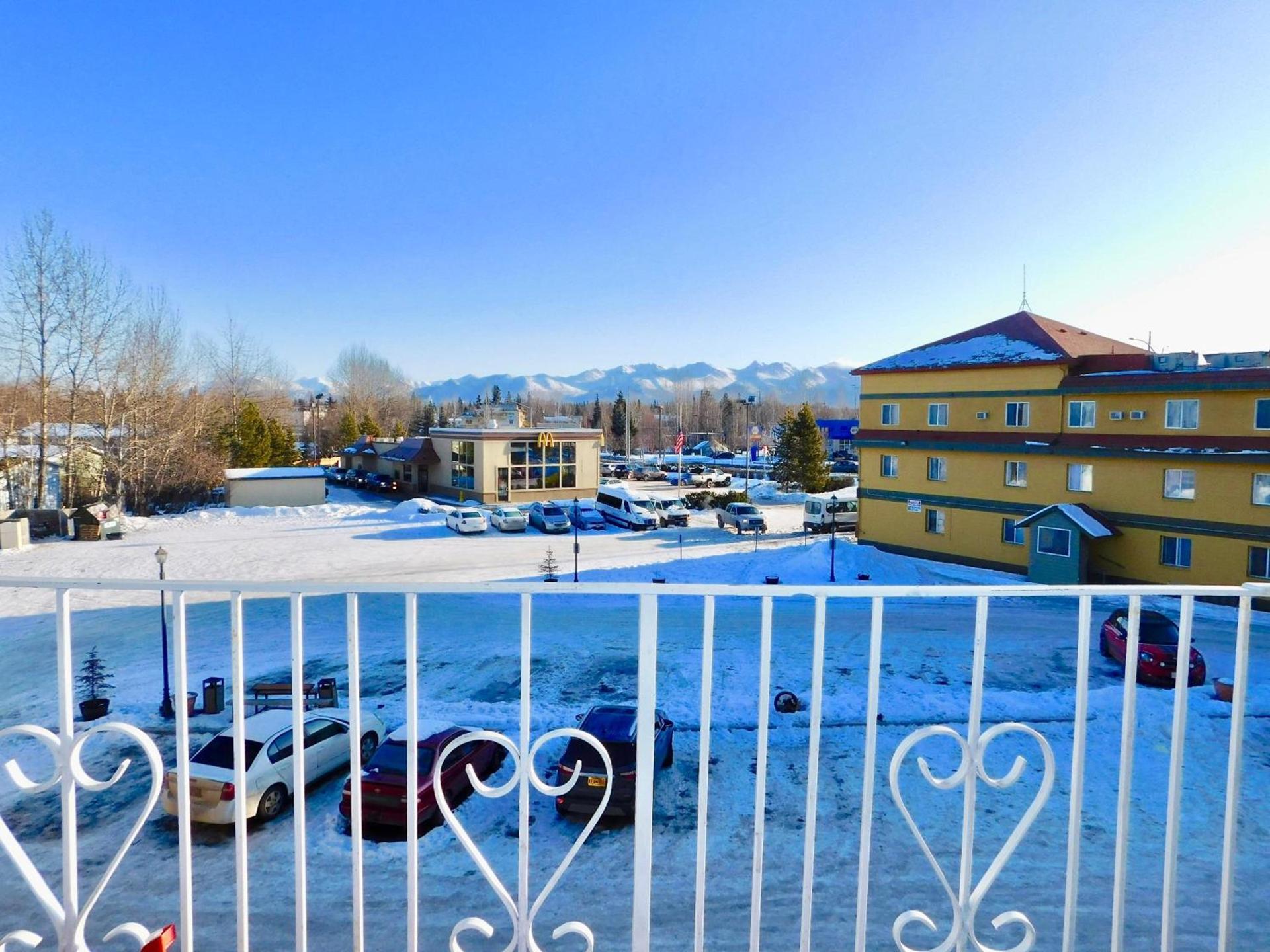 Americas Best Value Inn & Suites Anchorage Airport photo 15