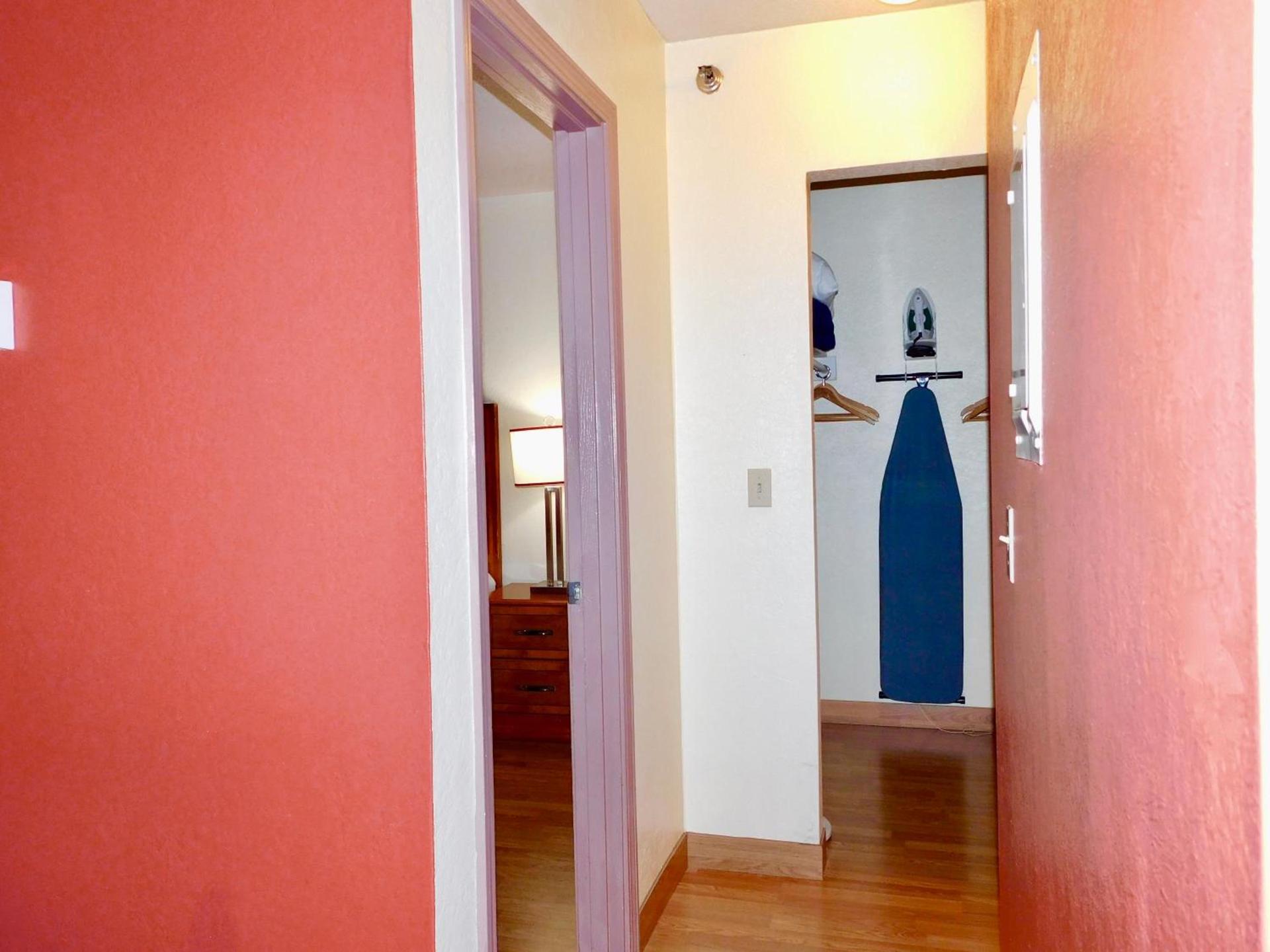 Americas Best Value Inn & Suites Anchorage Airport photo 34
