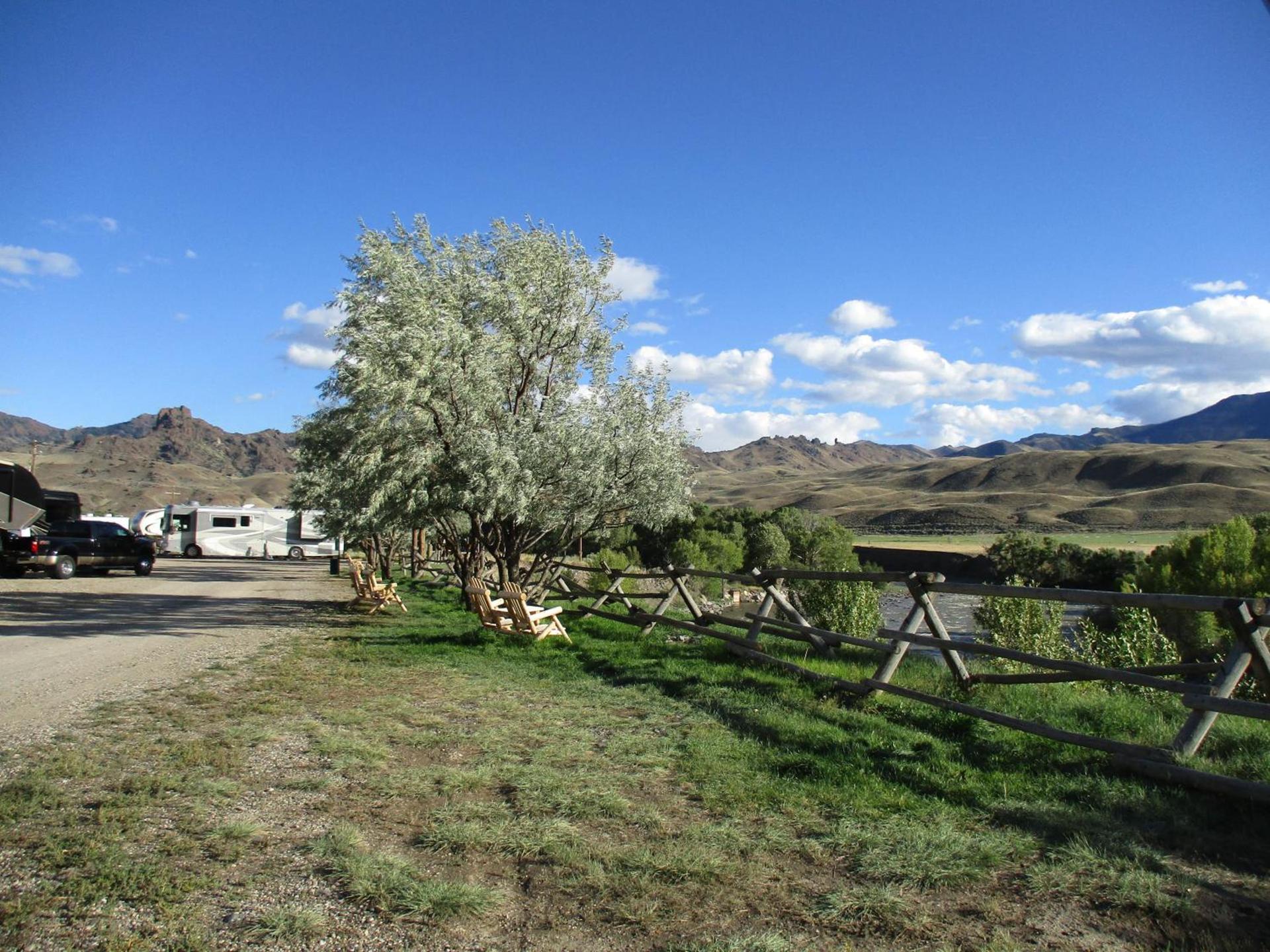 Yellowstone Valley Inn photo 46