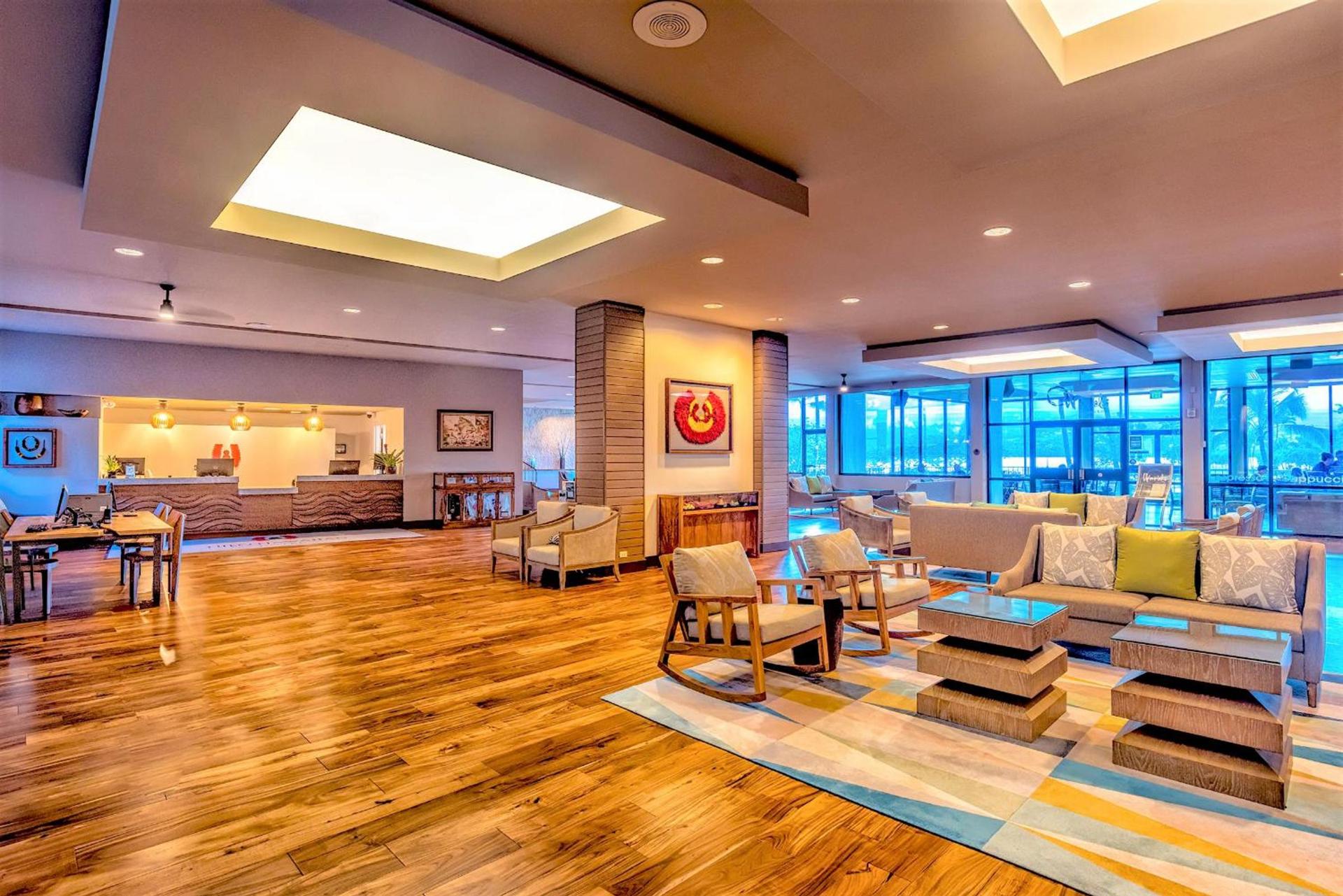 Hilo Hawaiian Hotel, Trademark Collection by Wyndham photo 2