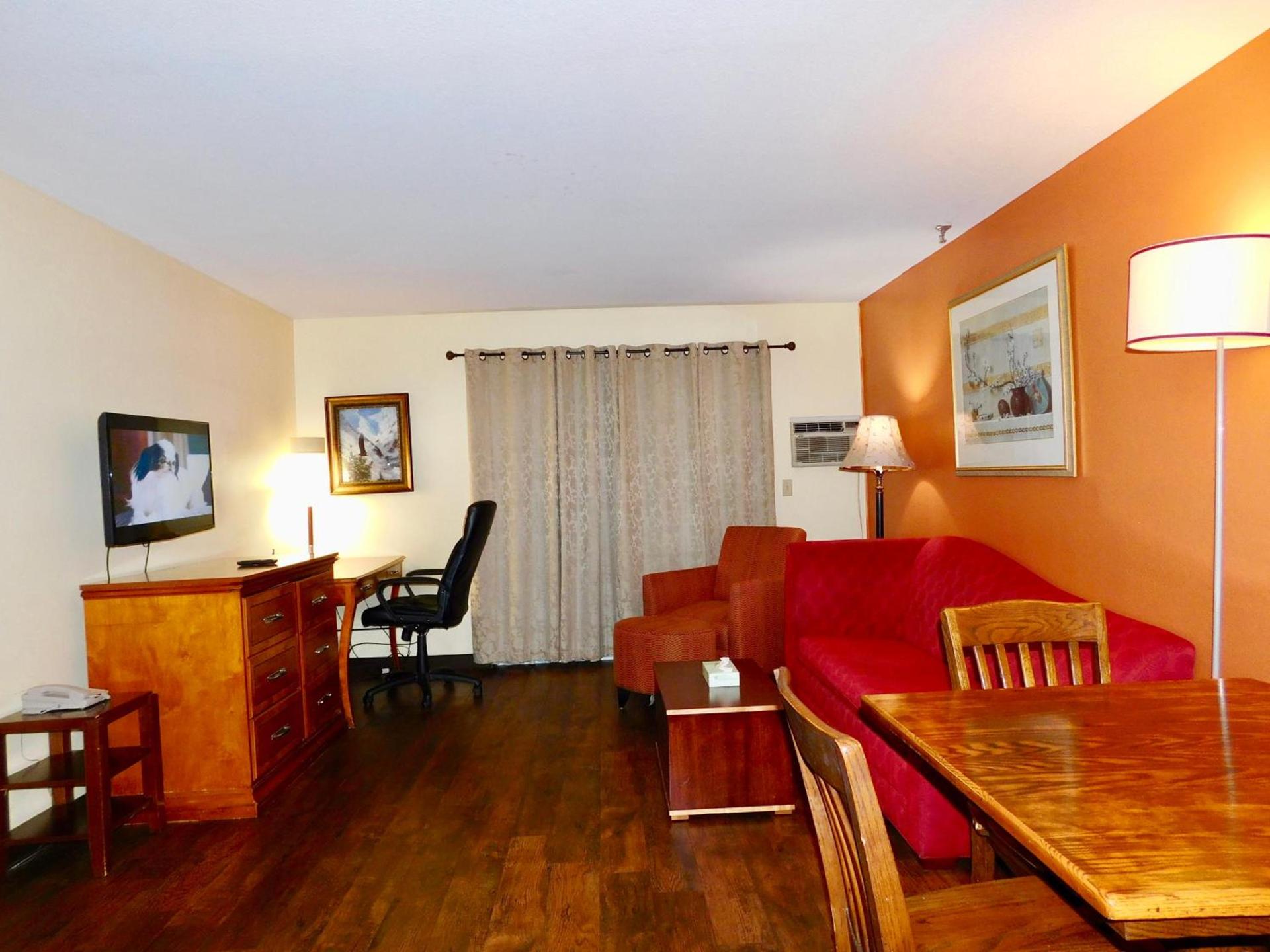 Americas Best Value Inn & Suites Anchorage Airport photo 18