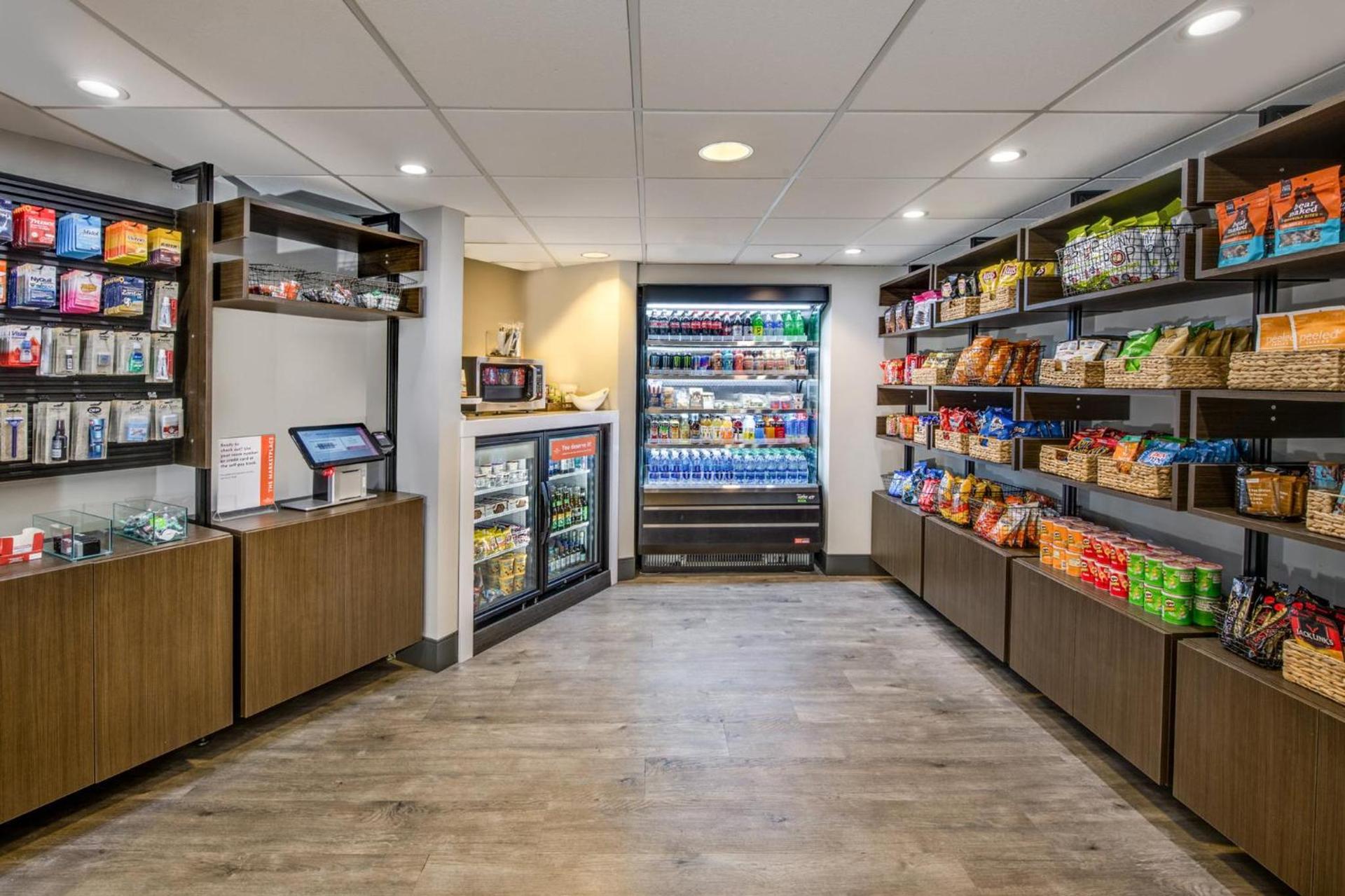 Crowne Plaza Milwaukee Airport by IHG photo 25