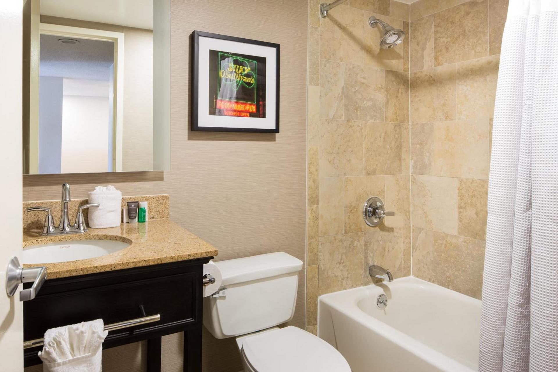 Crowne Plaza Memphis Downtown by IHG photo 81