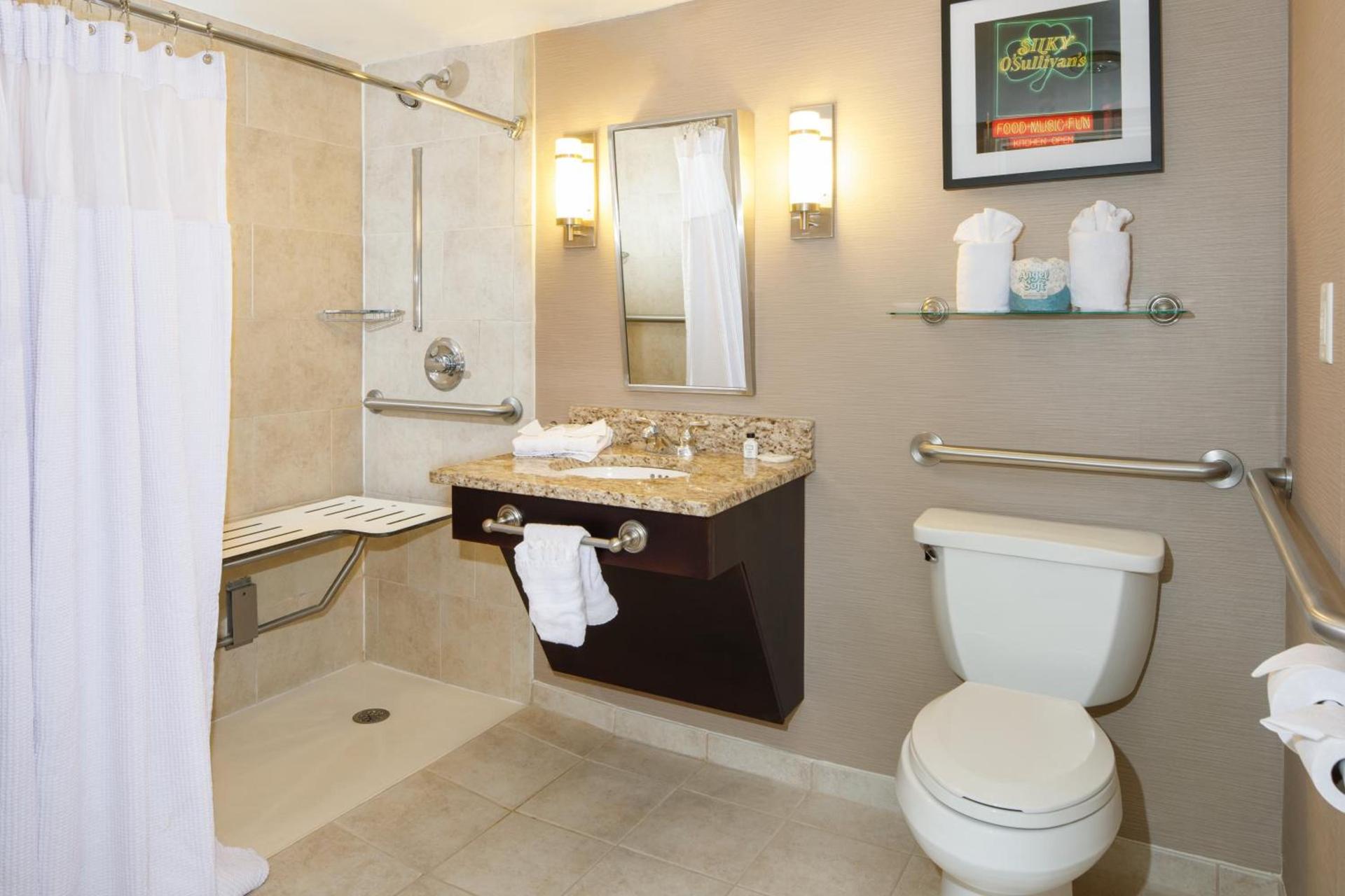 Crowne Plaza Memphis Downtown by IHG photo 87