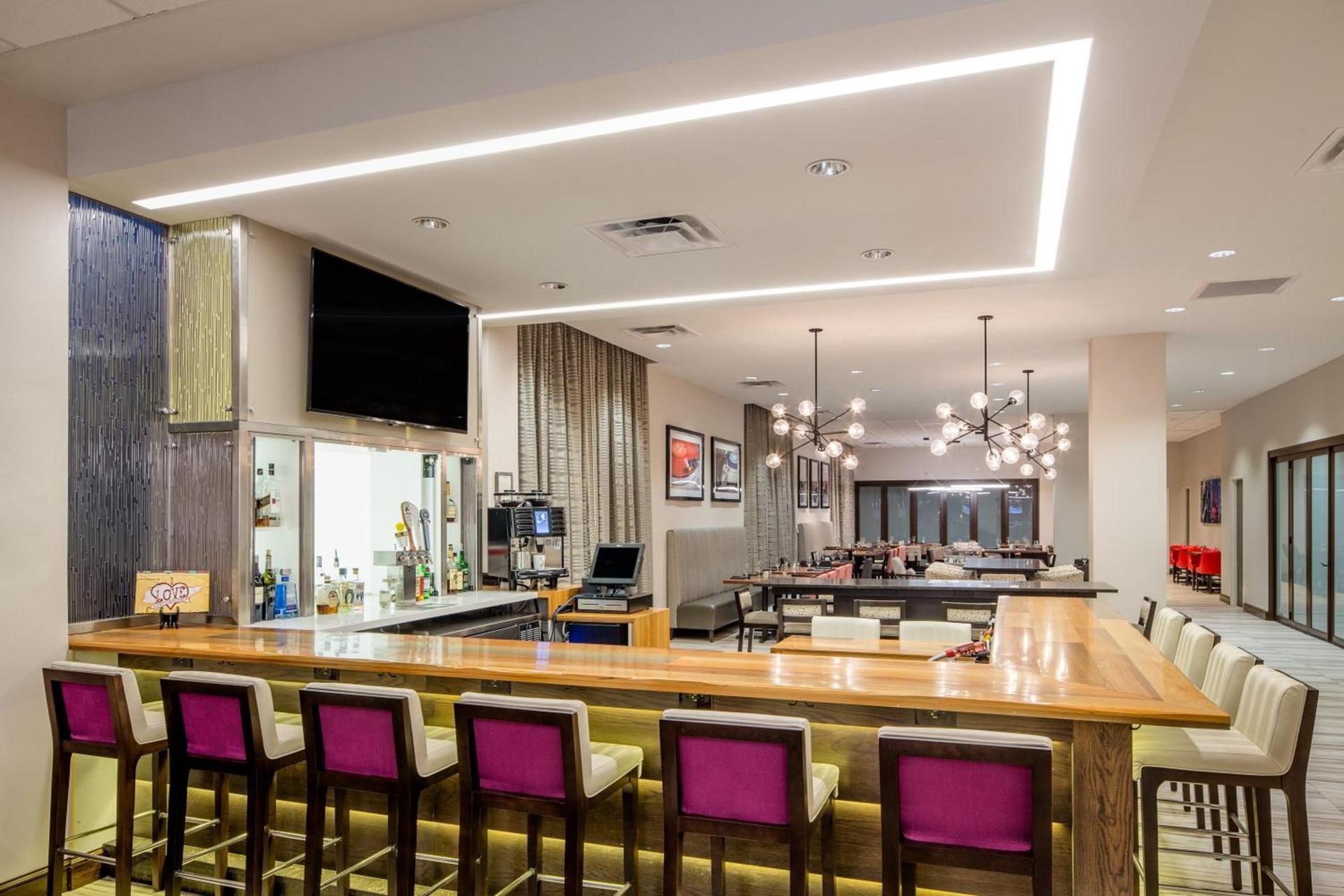 Crowne Plaza Memphis Downtown by IHG photo 30