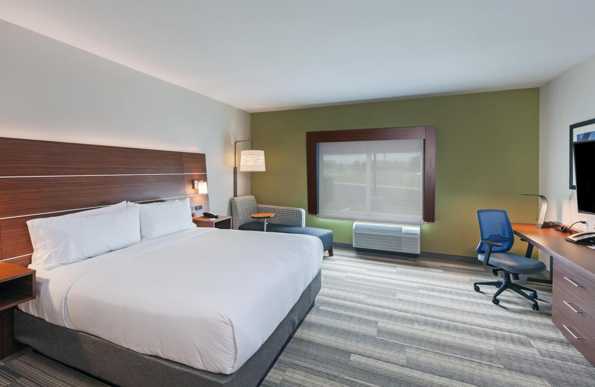 Holiday Inn Express & Suites Tulsa South - Woodland Hills by IHG photo 44