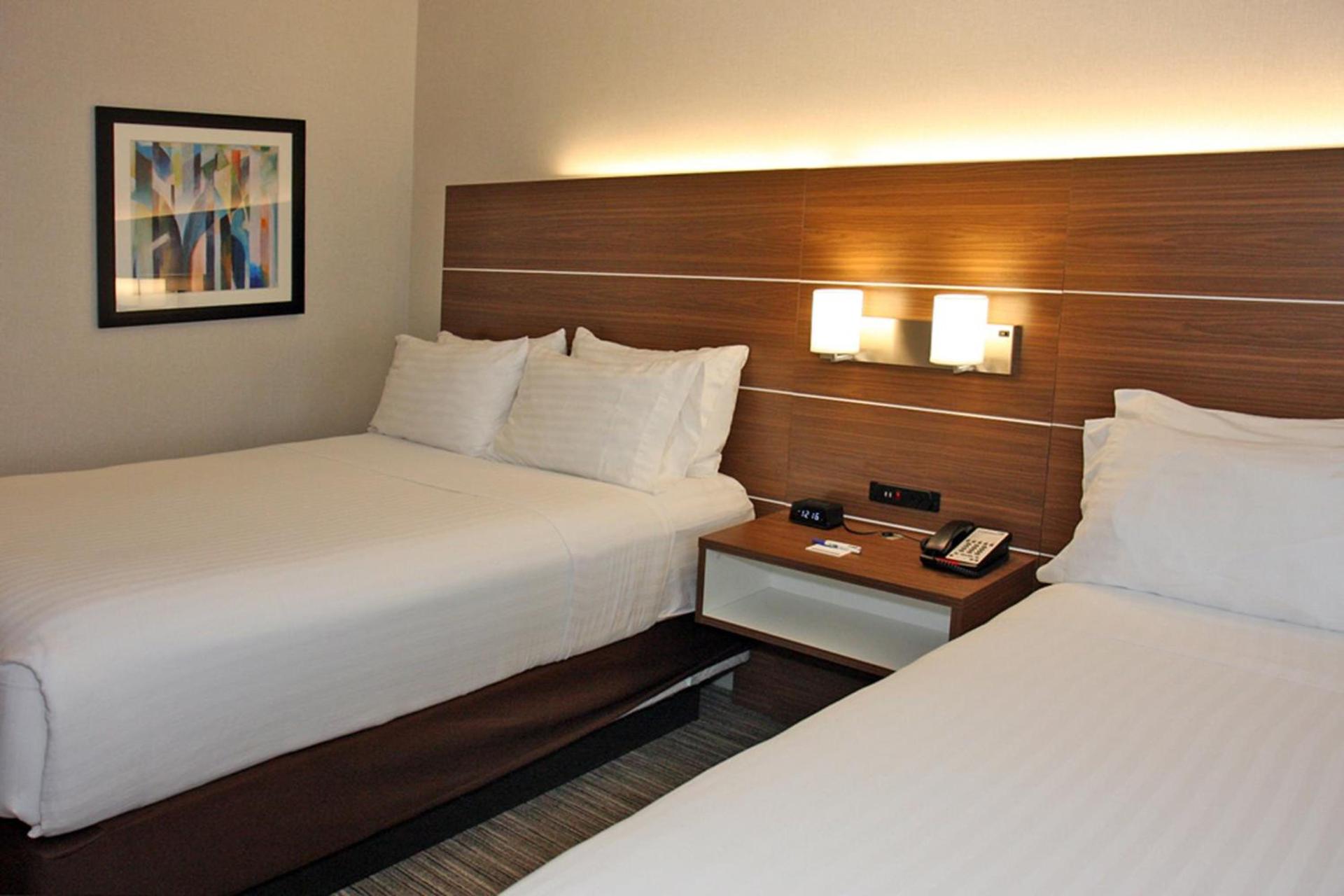 Holiday Inn Express Branford-New Haven by IHG photo 63