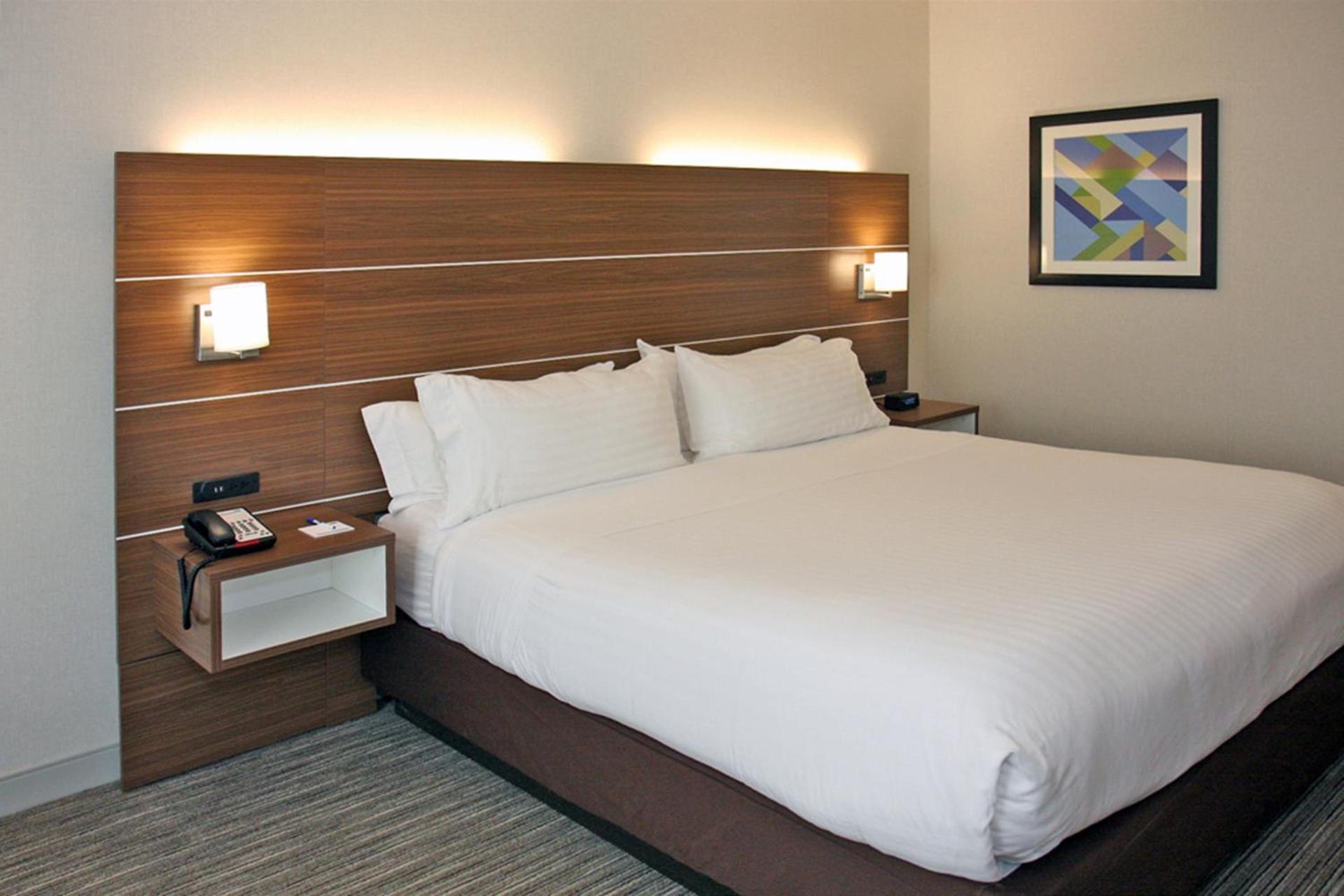 Holiday Inn Express Branford-New Haven by IHG photo 23