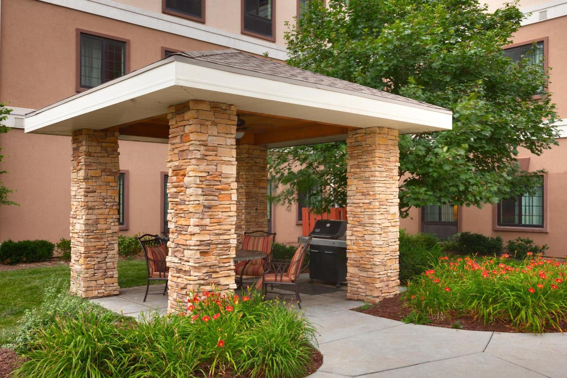 Staybridge Suites Omaha 80th and Dodge by IHG photo 11