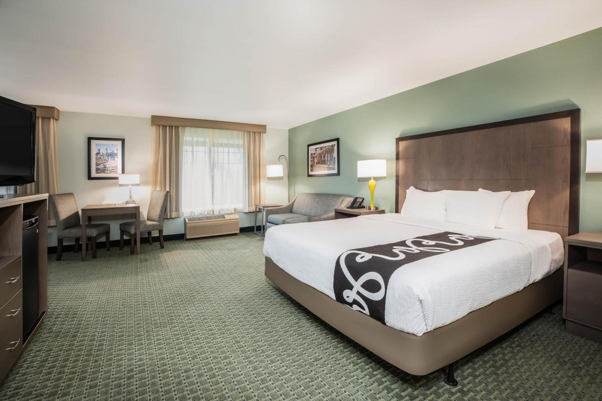 La Quinta by Wyndham Newport photo 58