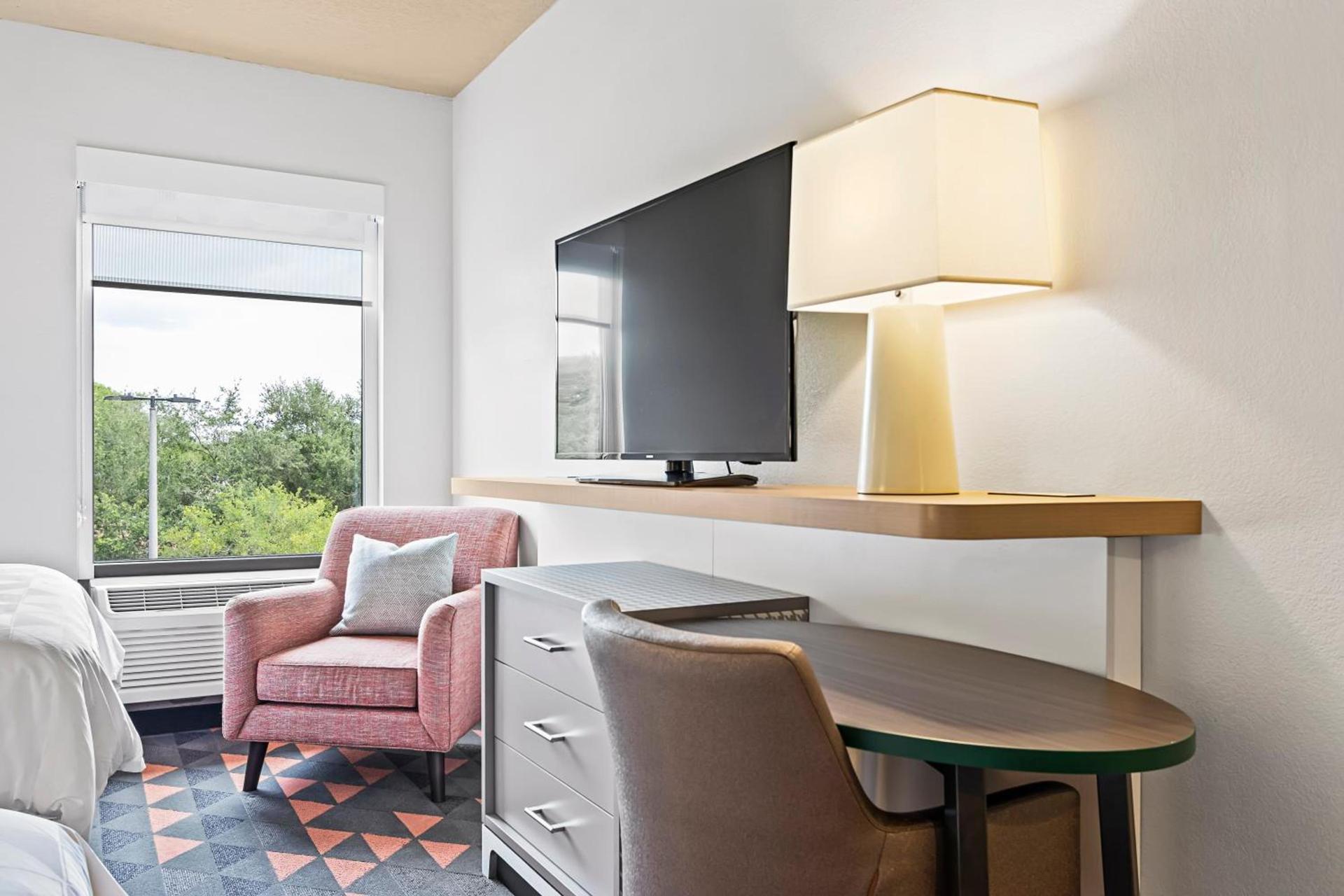 Holiday Inn - St. Petersburg West by IHG photo 12