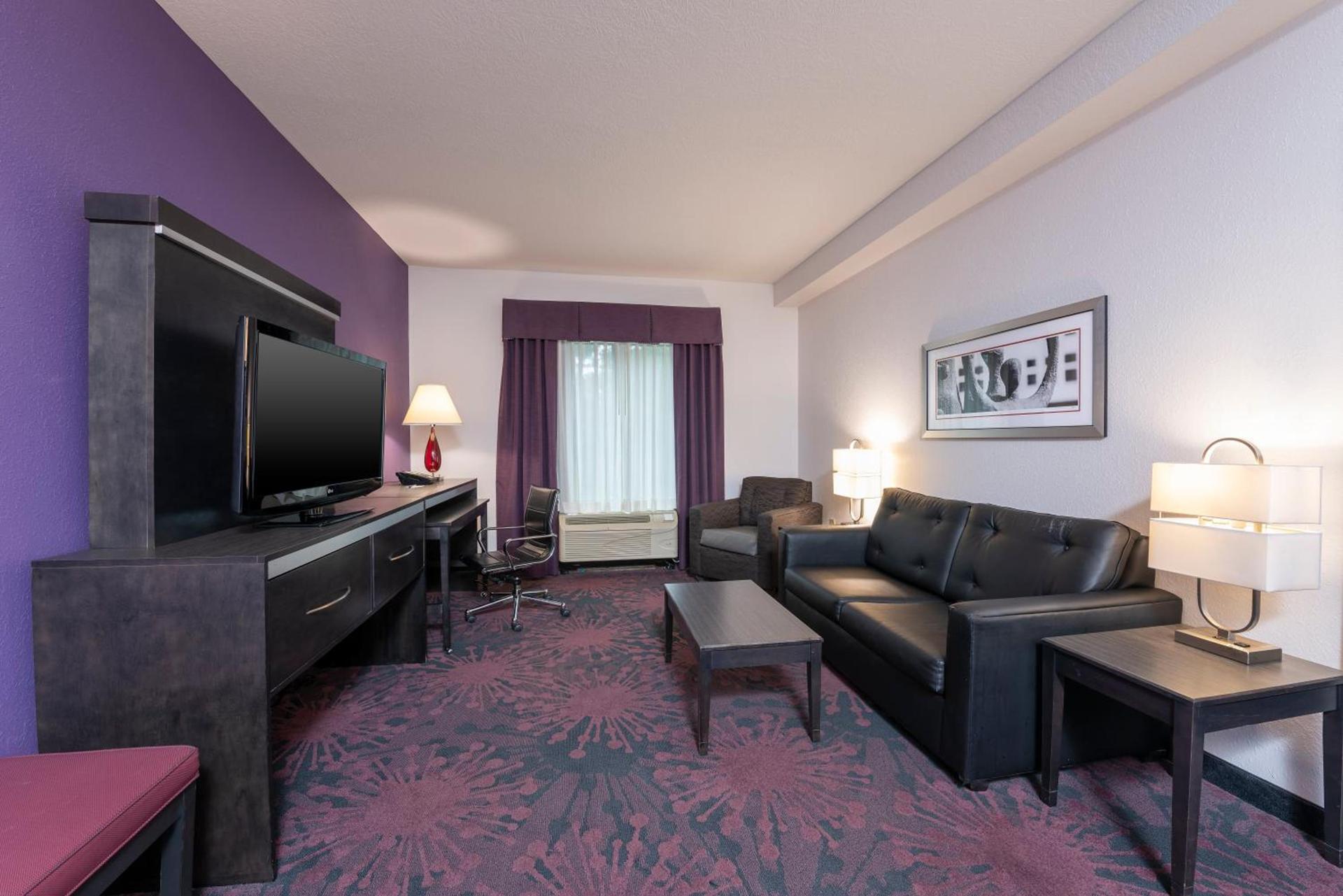Holiday Inn Express & Suites Columbus - Polaris, an IHG Hotel photo 16