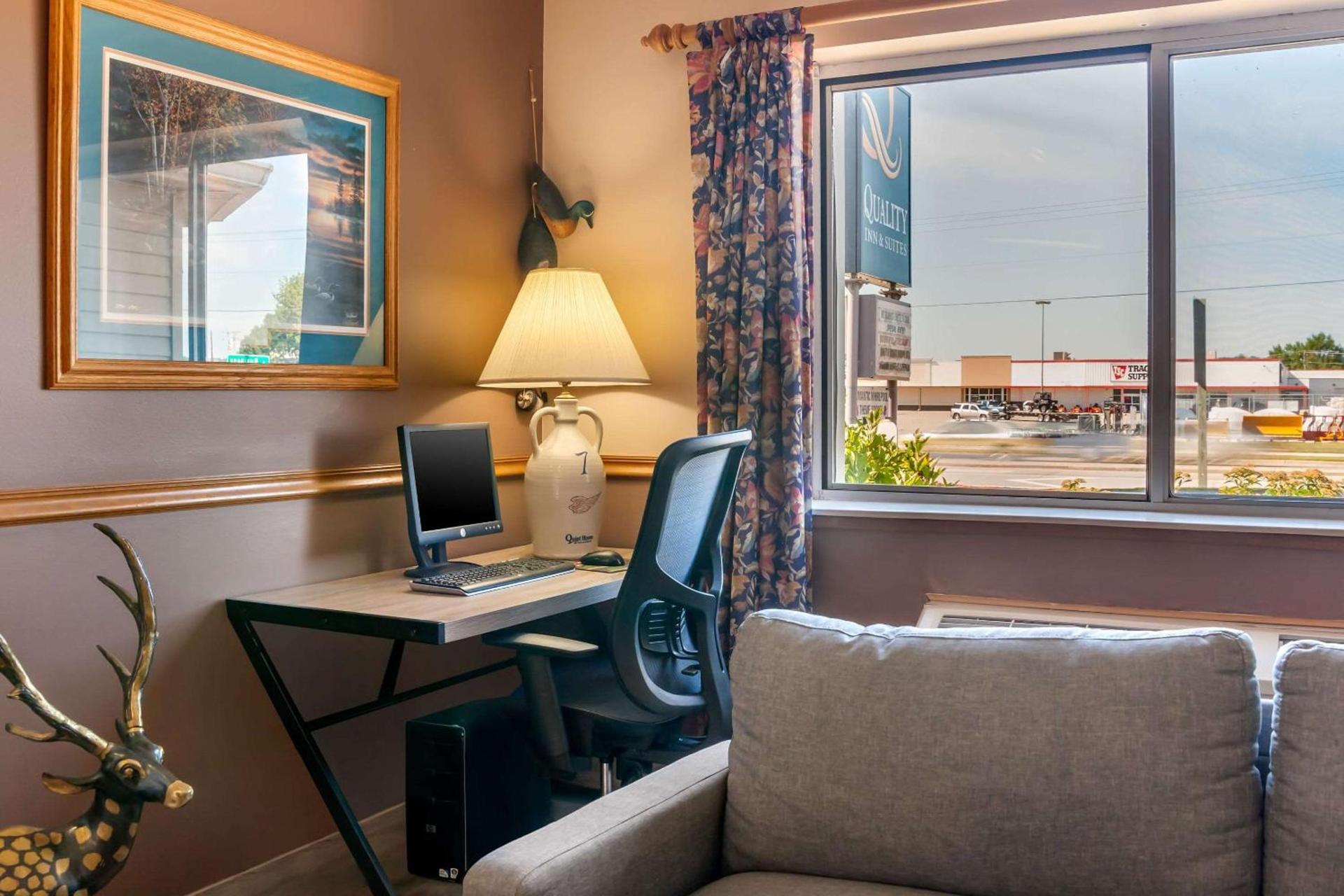 Quality Inn & Suites Prairie Du Chien photo 33