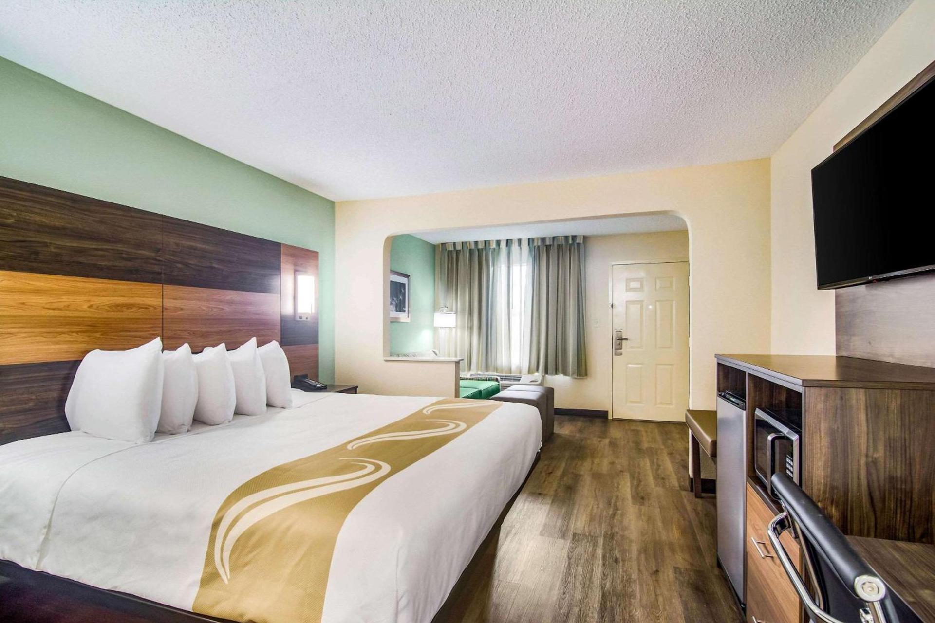 Quality Inn & Suites Lake City photo 28