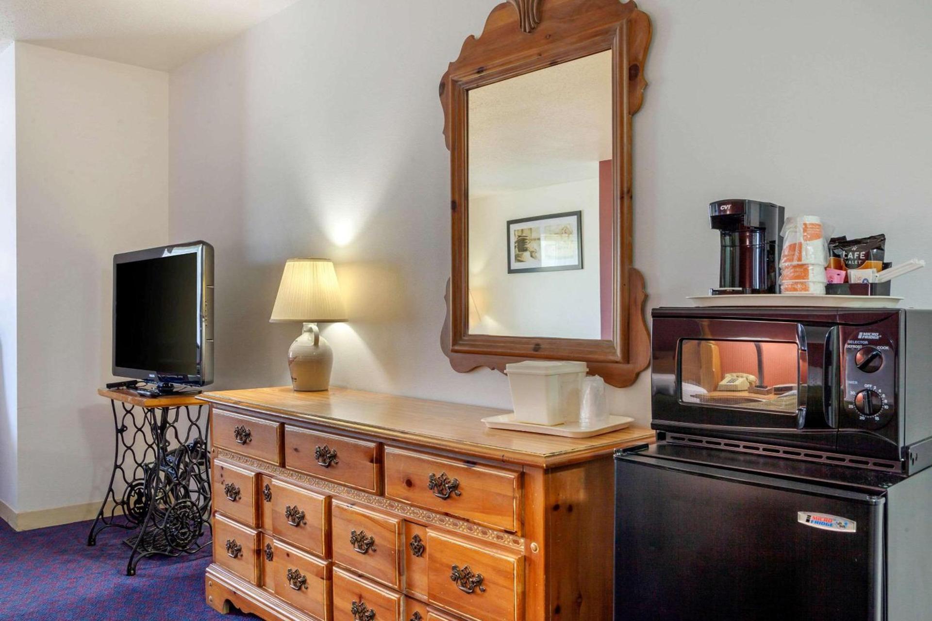 Quality Inn & Suites Prairie Du Chien photo 12