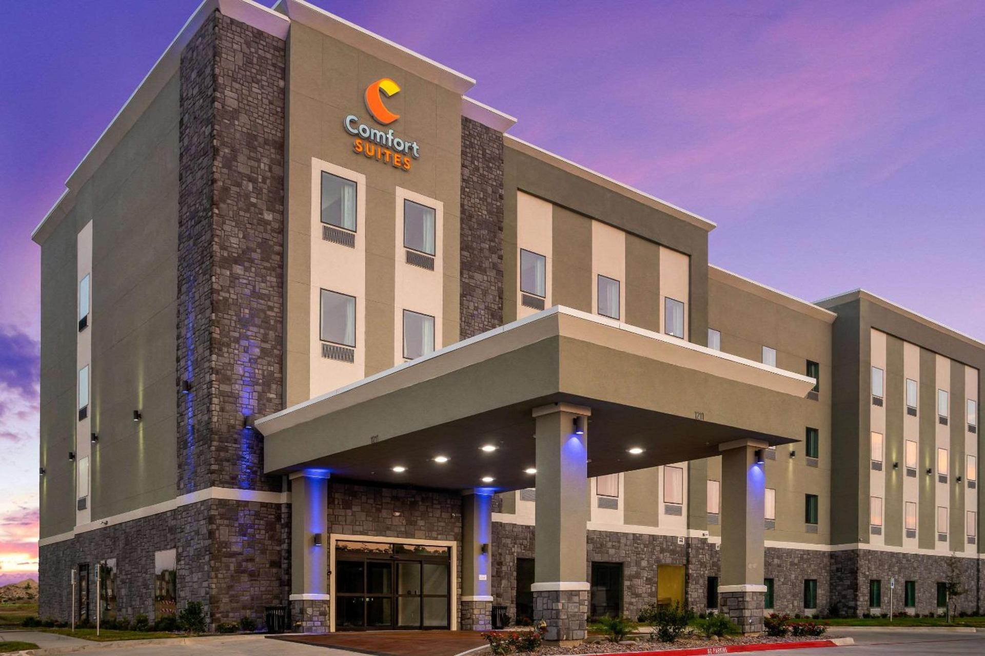 Comfort Suites DeSoto Dallas South photo 53