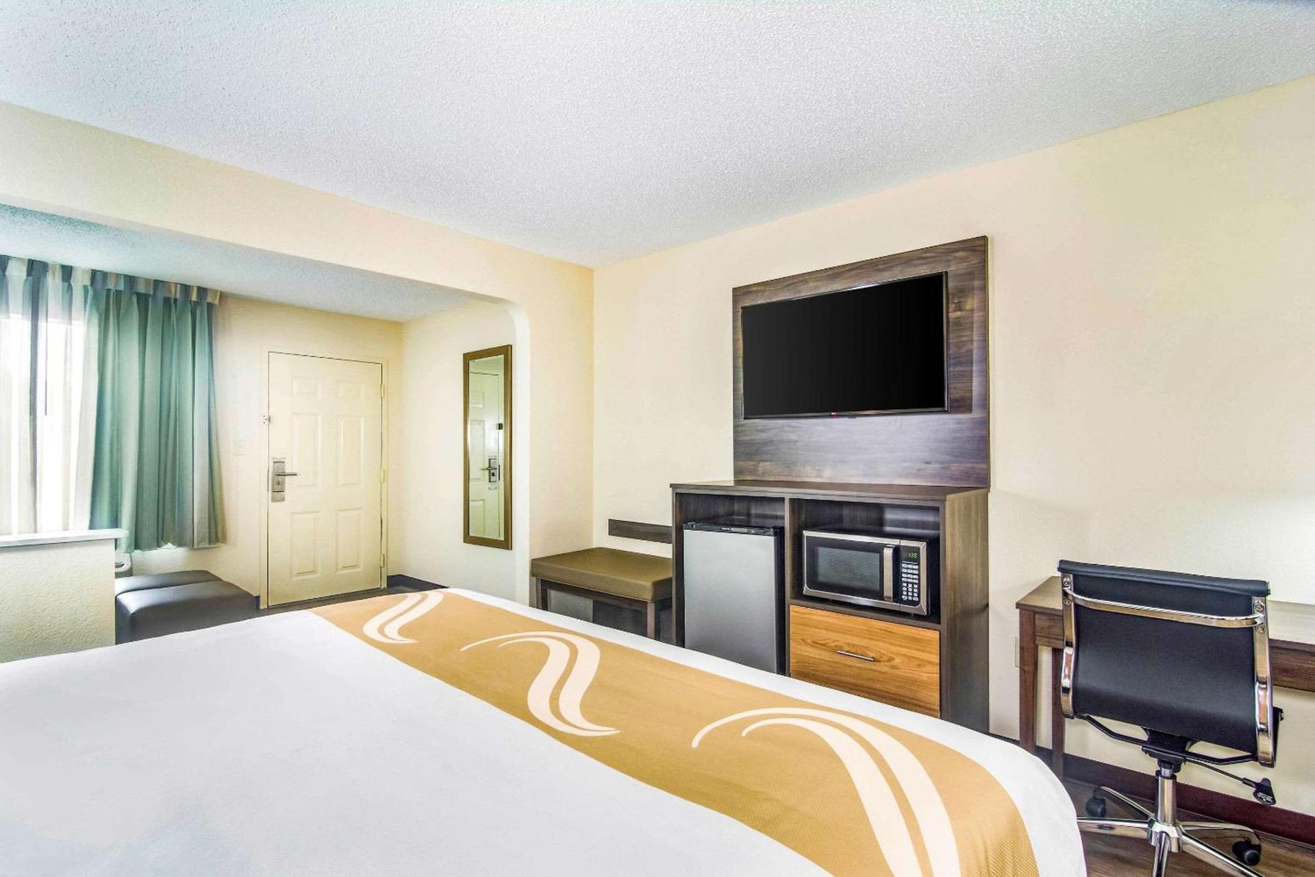 Quality Inn & Suites Lake City photo 15