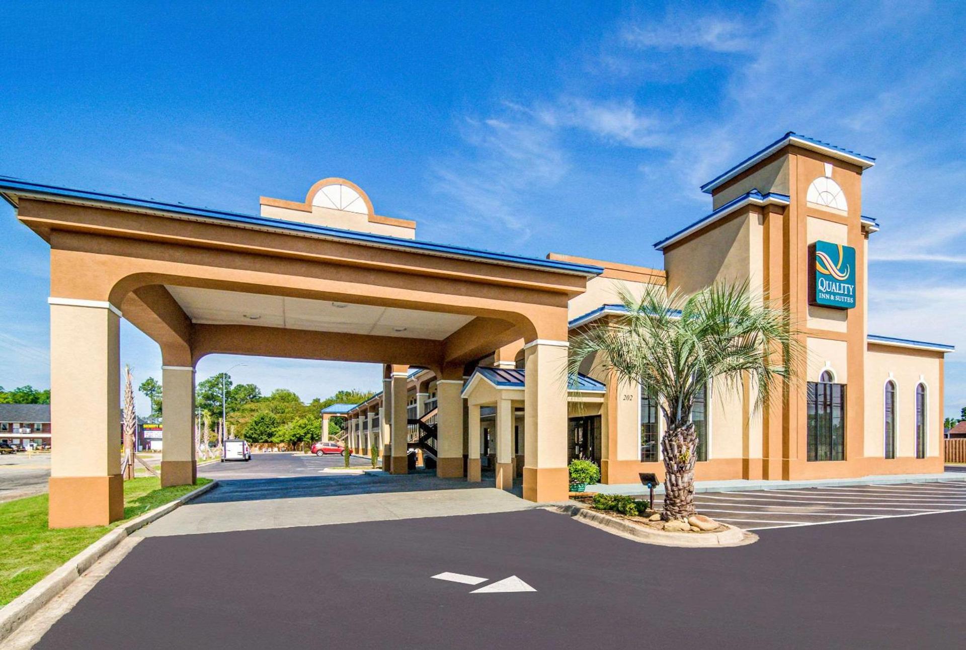 Quality Inn & Suites Lake City photo 3