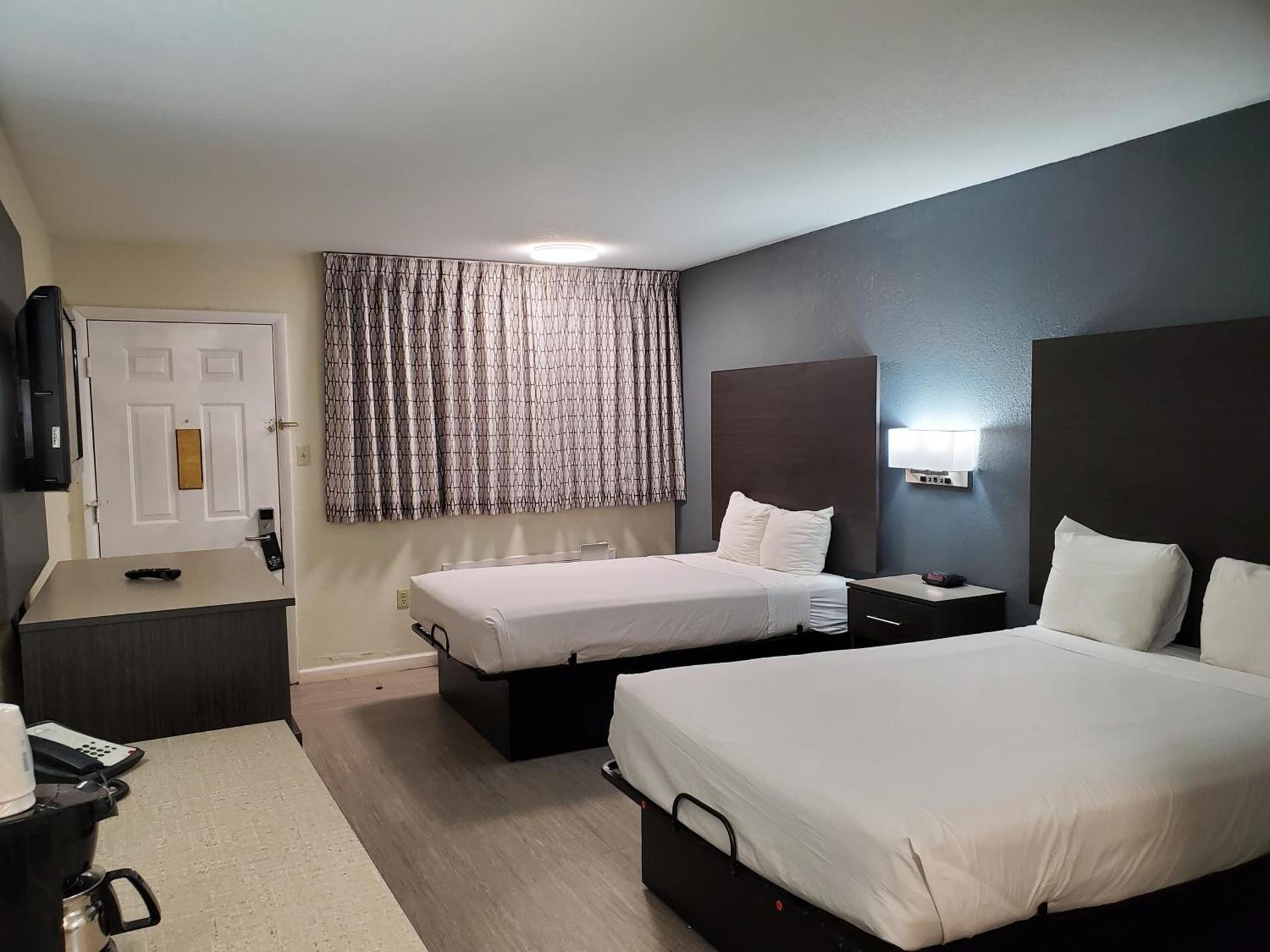 Days Inn by Wyndham Lawton photo 34