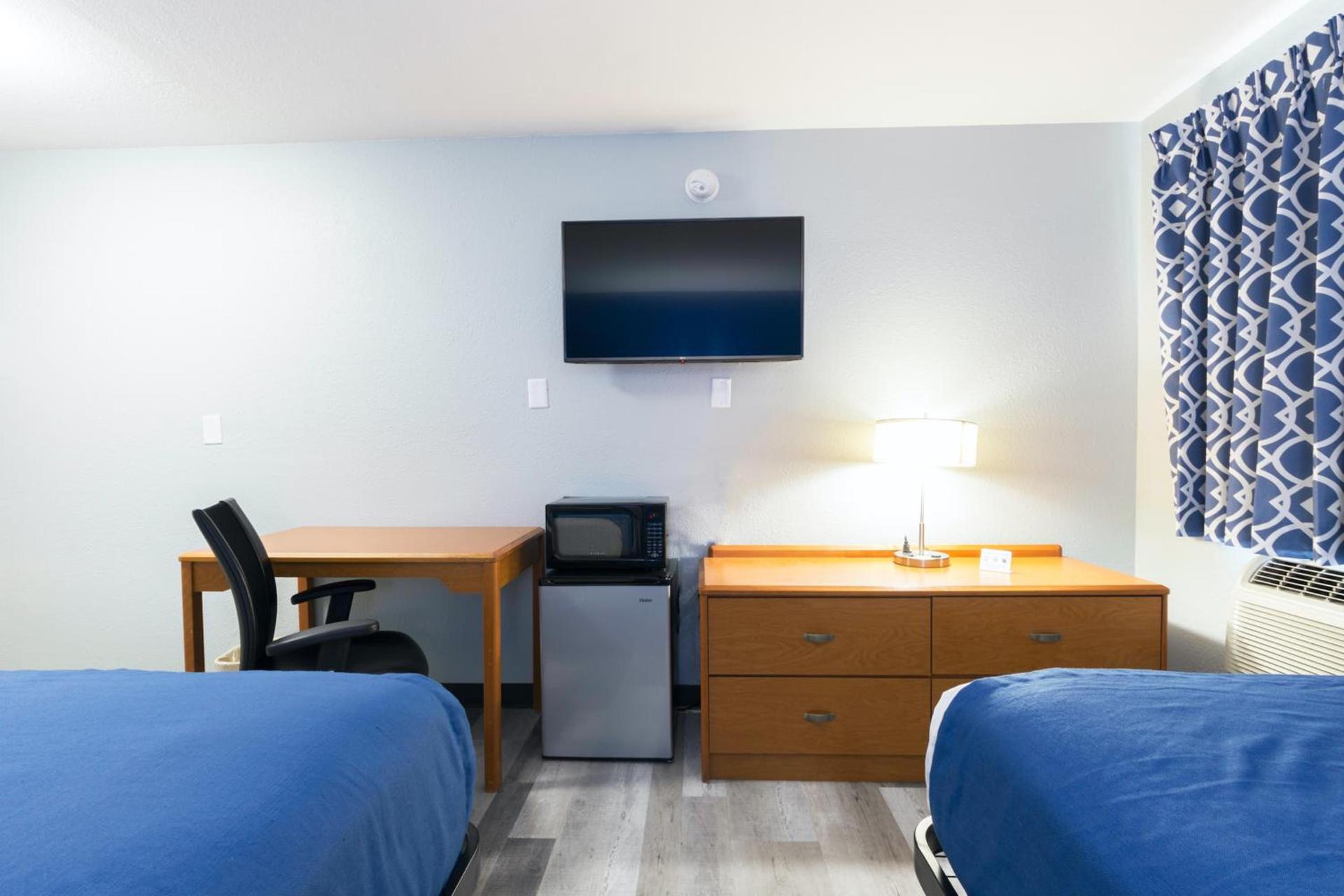 Americas Best Value Inn East Peoria photo 14