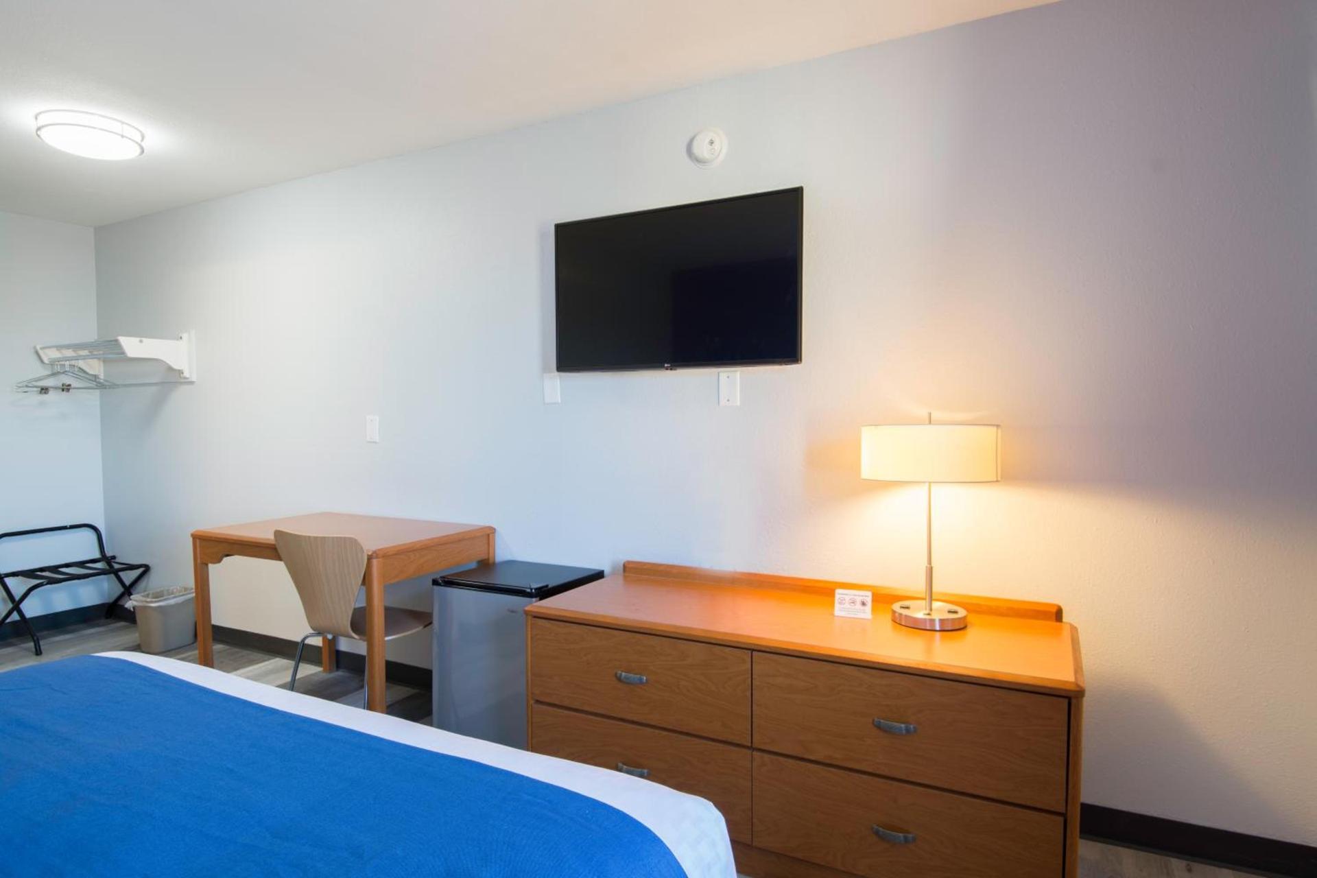 Americas Best Value Inn East Peoria photo 3