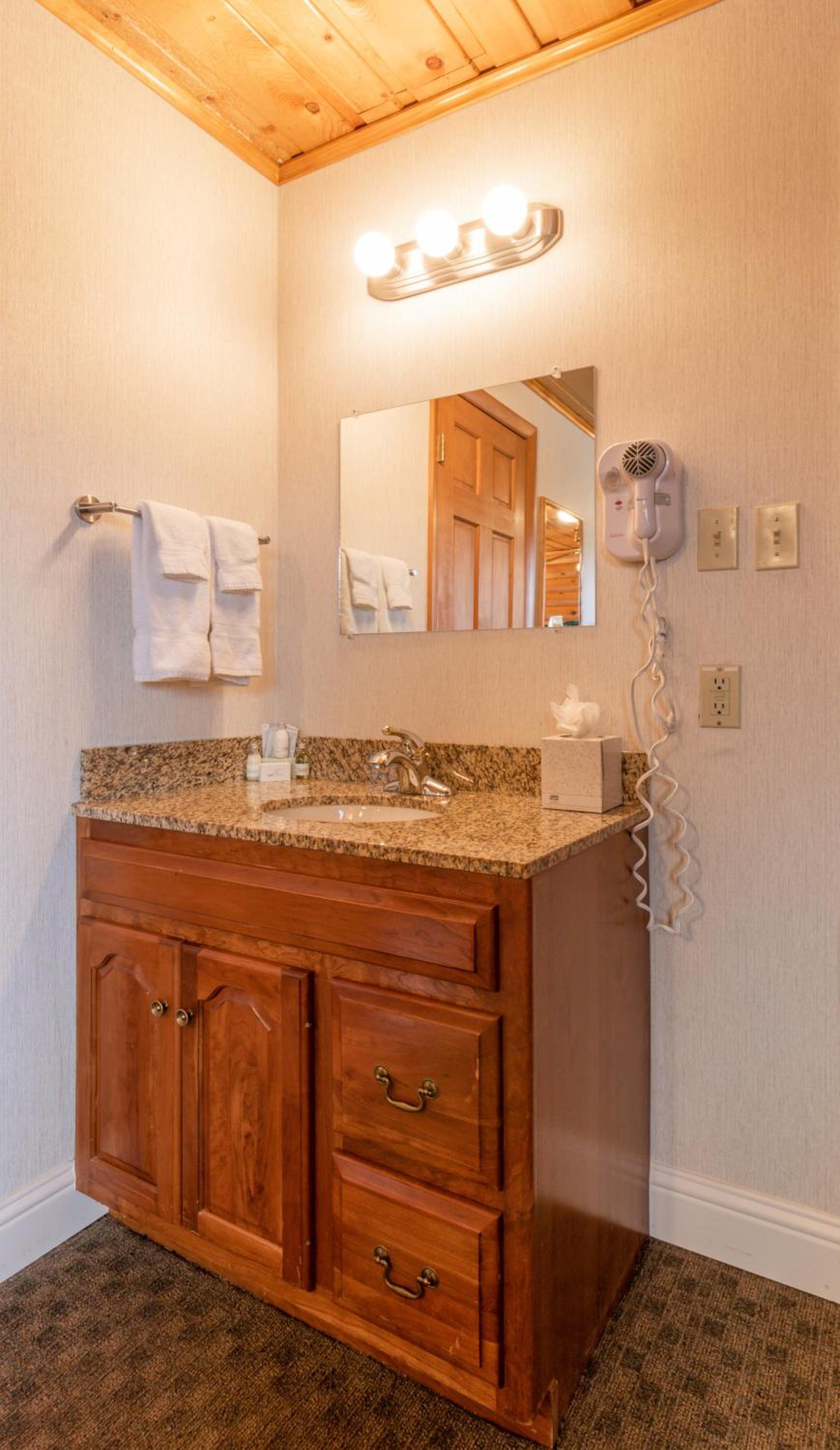 Blue Door Inn photo 12