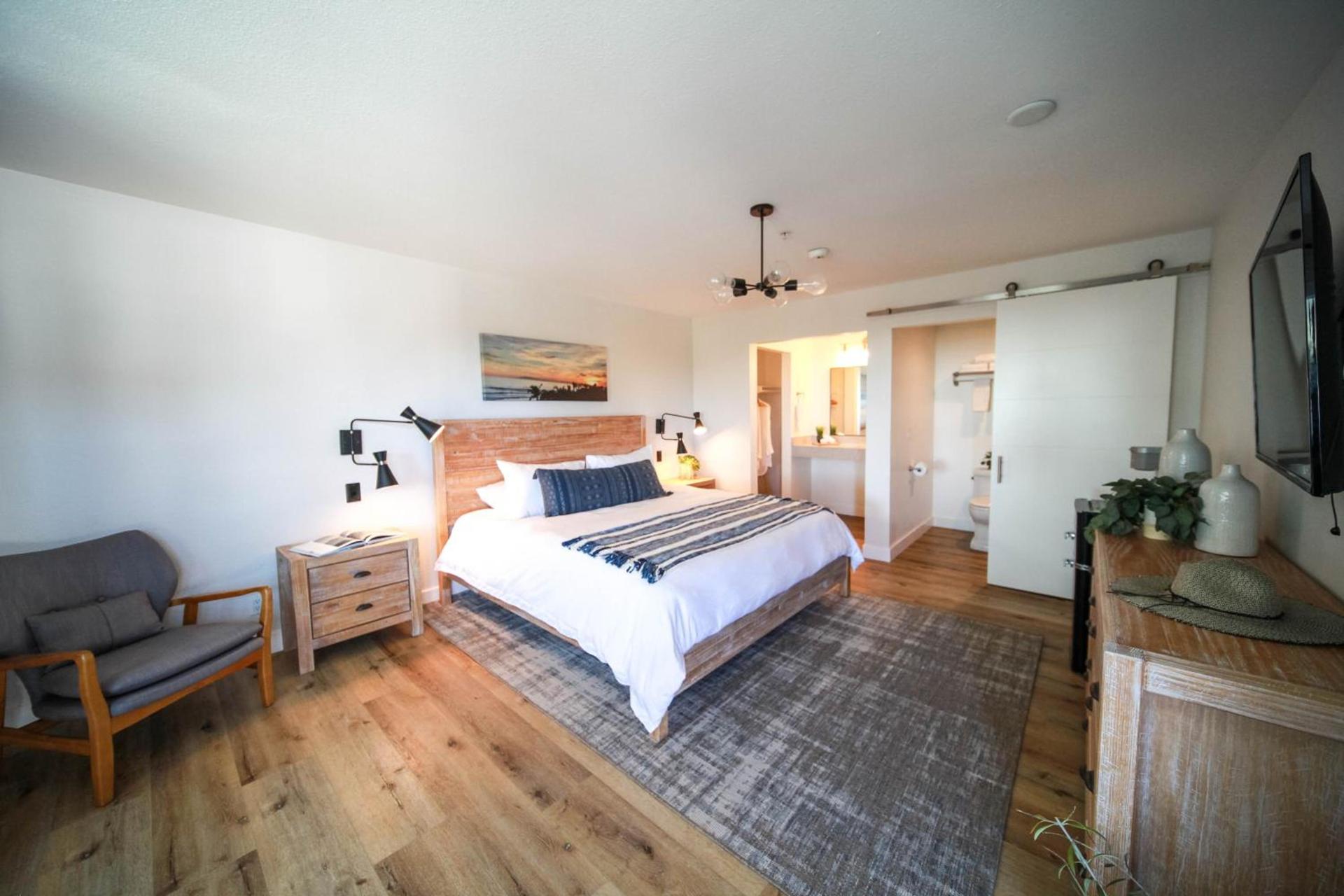The Surfbreak Hotel photo 42