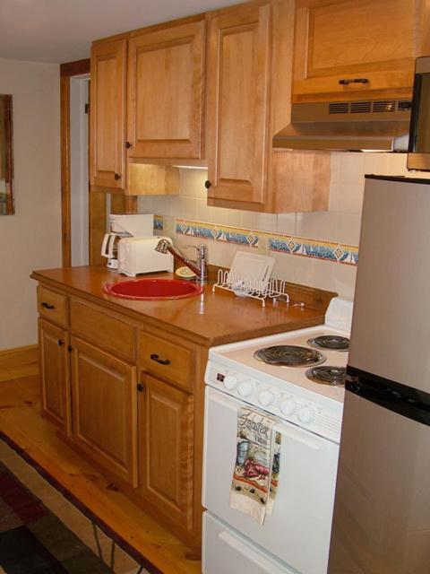Beach Cottage Inn photo 13