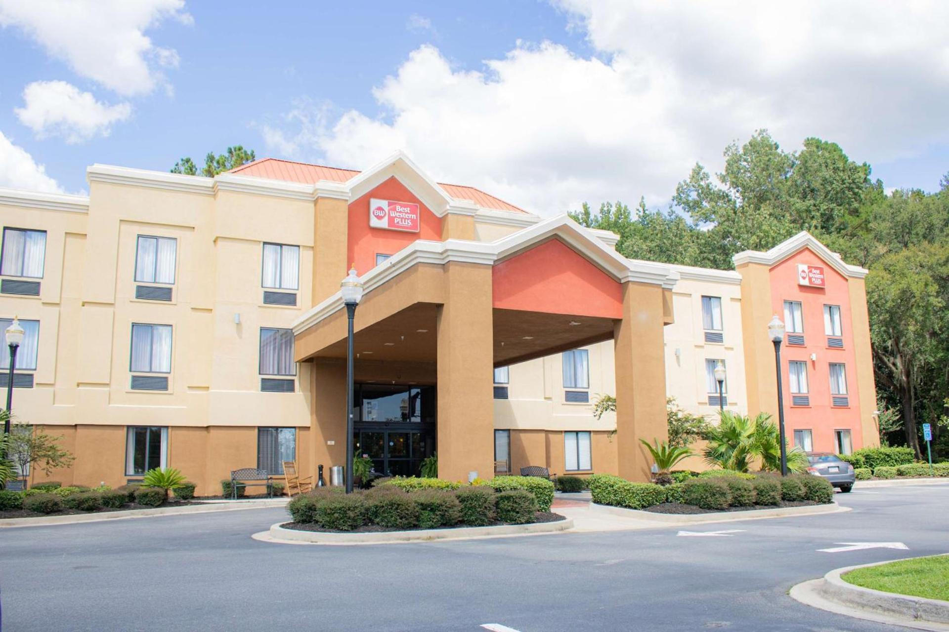 Best Western Plus Richmond Hill Inn photo 4