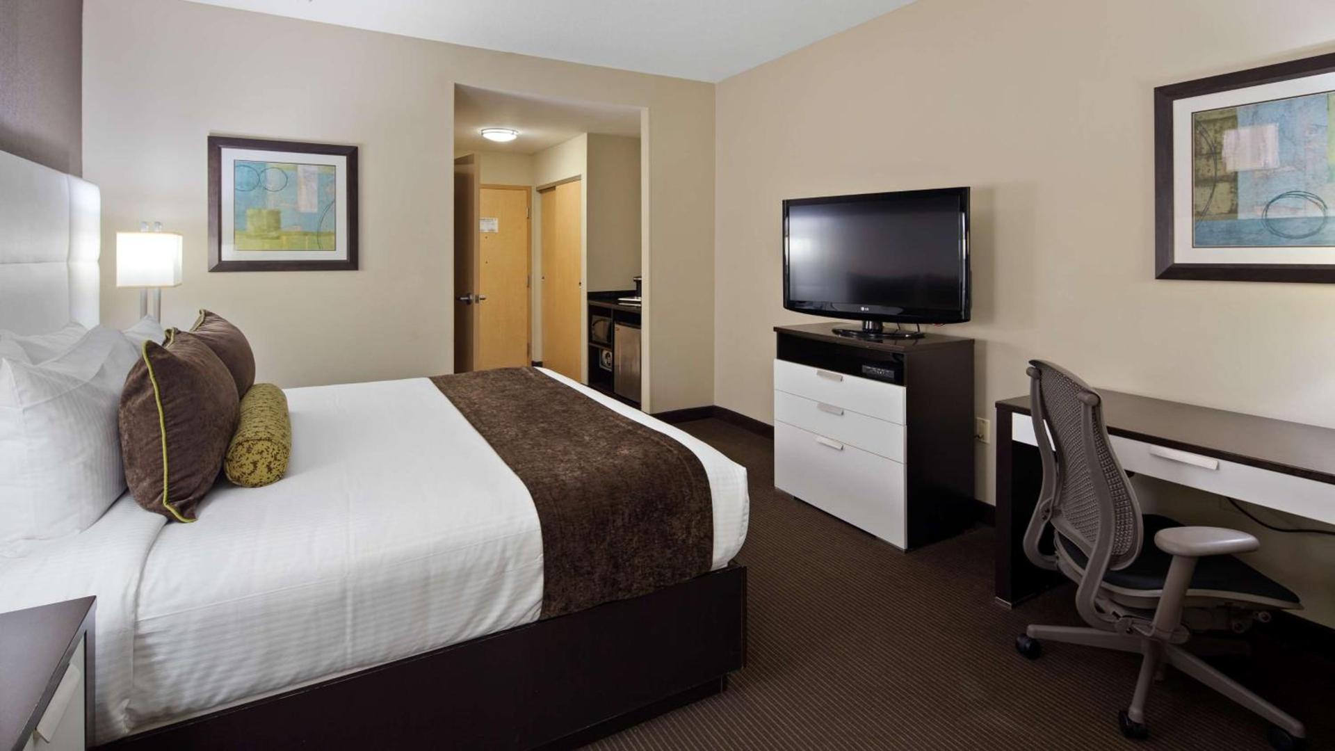 Best Western Plus Miami Intl Airport Hotel & Suites Coral Gables photo 8