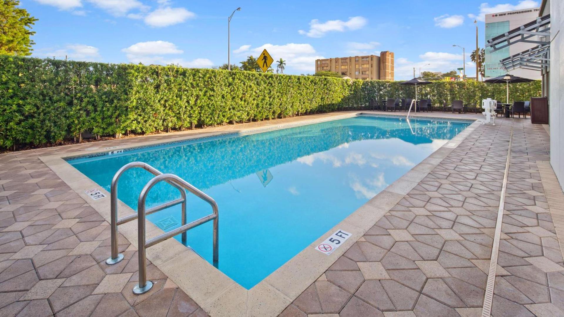 Best Western Plus Miami Intl Airport Hotel & Suites Coral Gables photo 18