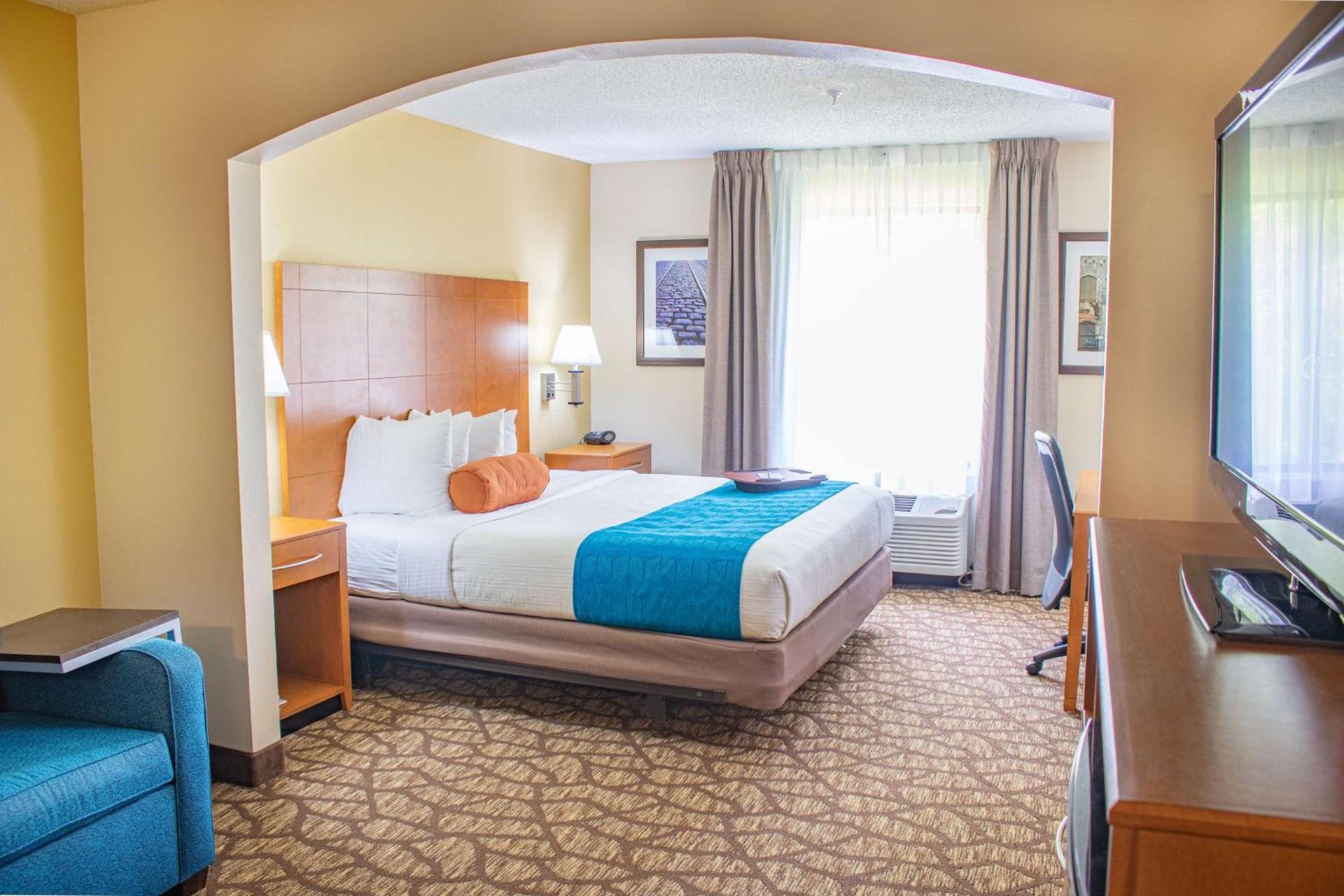 Best Western Plus Richmond Hill Inn photo 12
