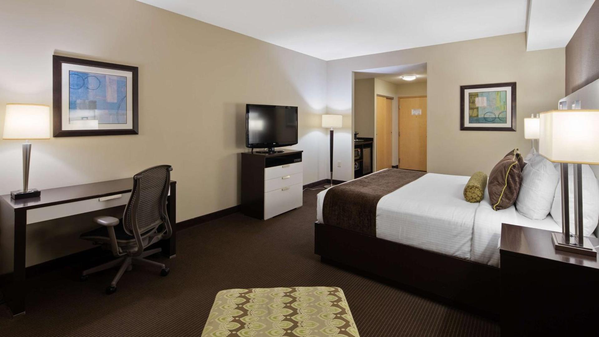 Best Western Plus Miami Intl Airport Hotel & Suites Coral Gables photo 7