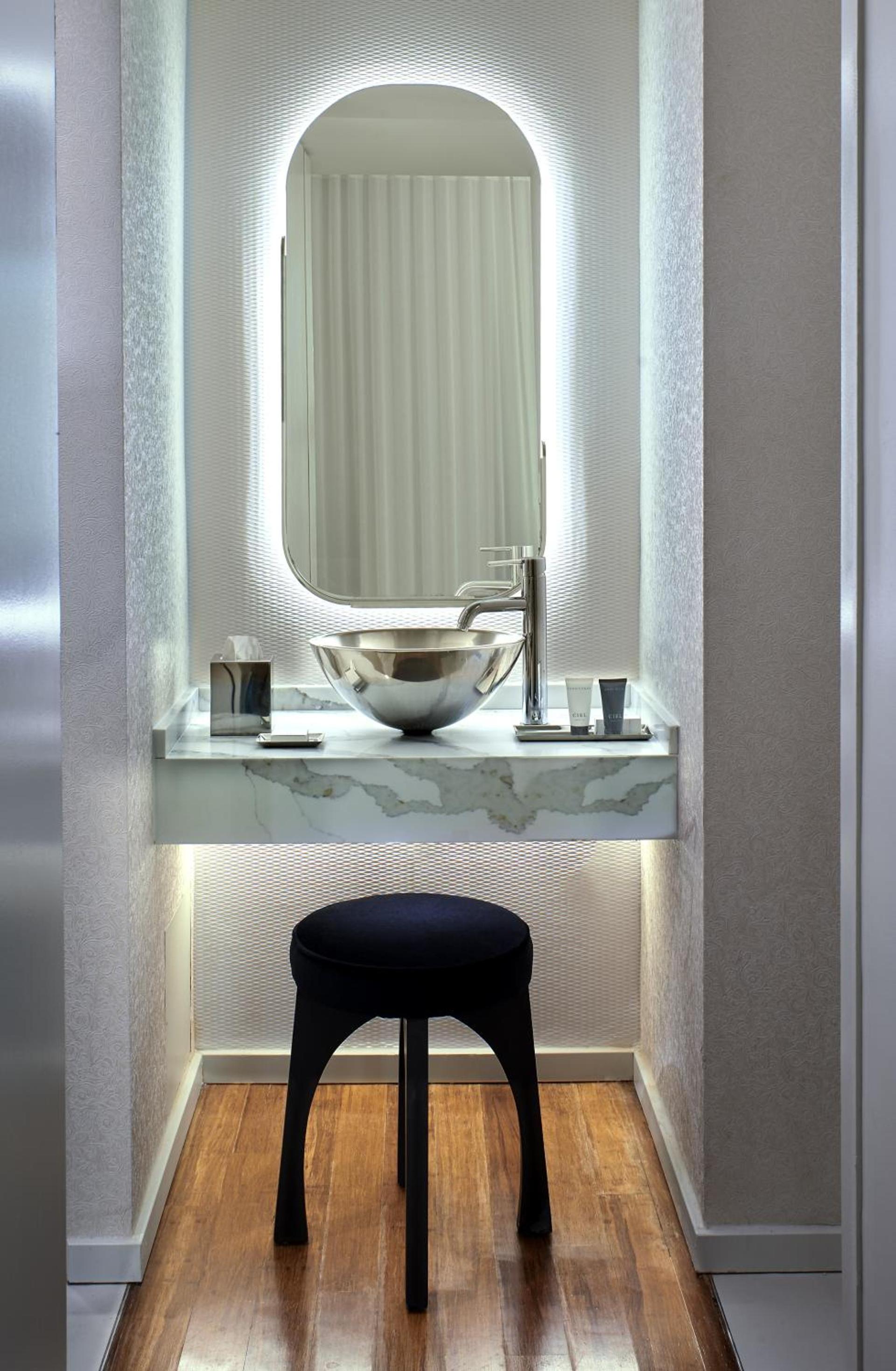 The Valorian Los Angeles, Curio Collection by Hilton photo 33