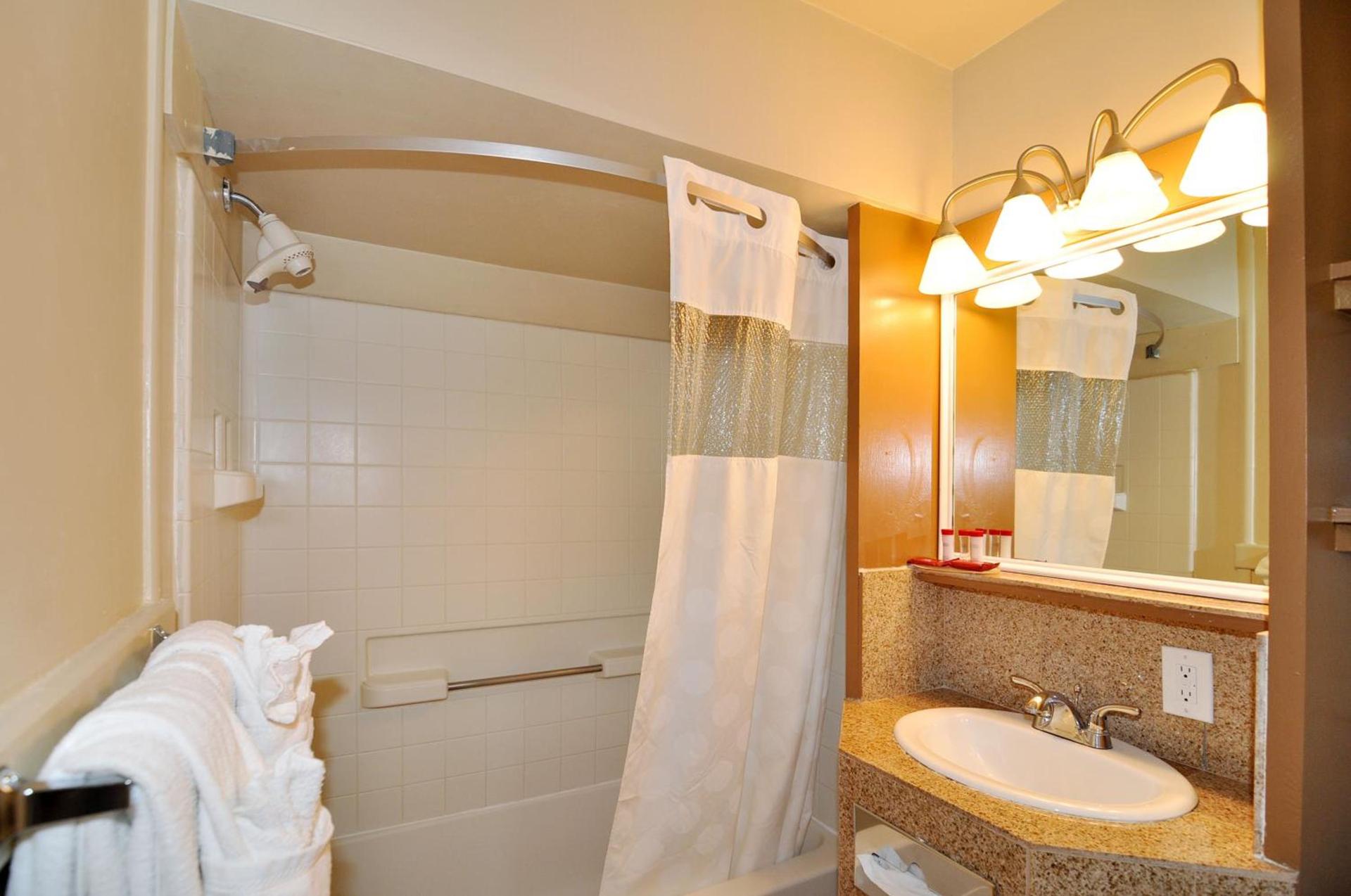 Pelican Inn photo 26