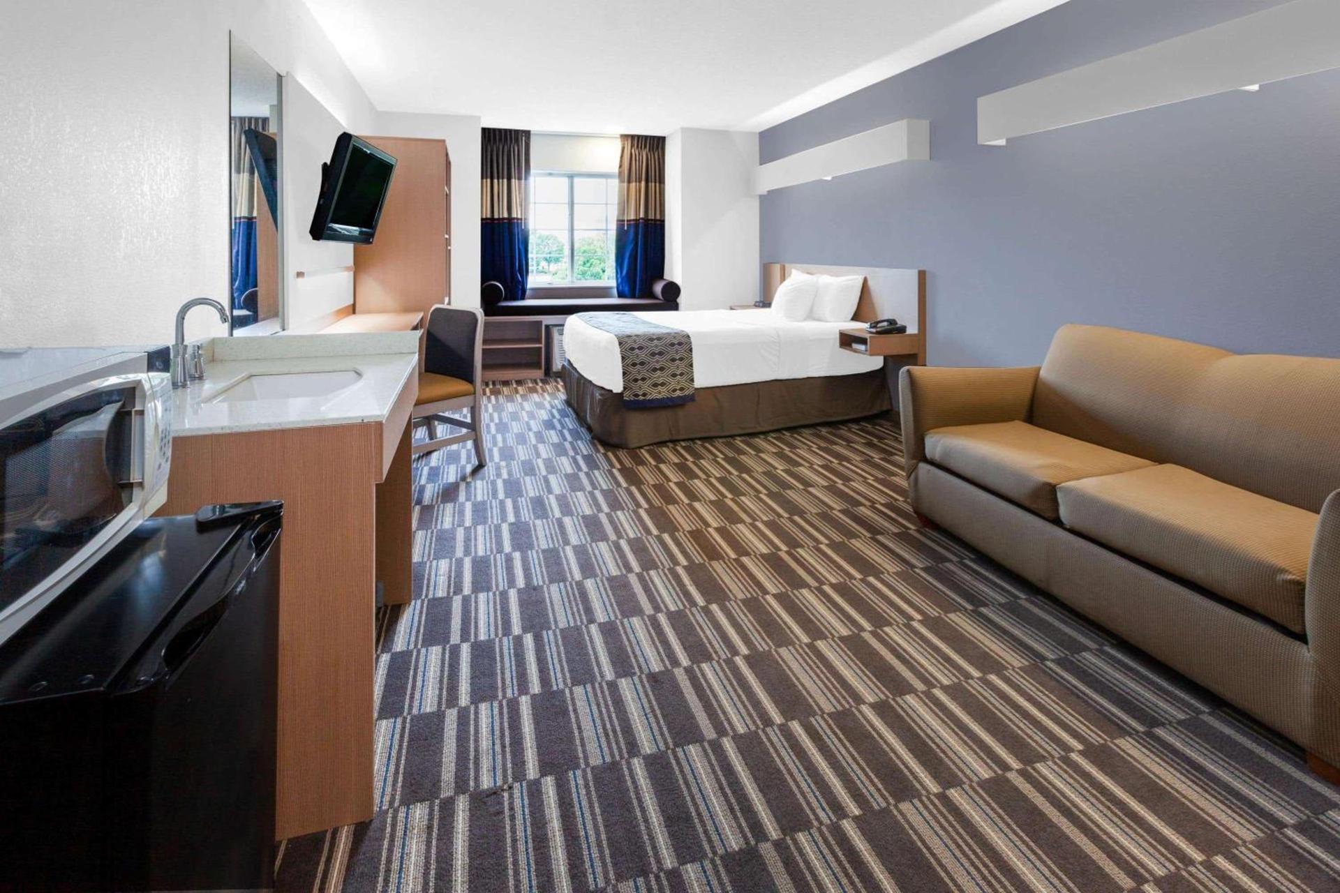 Microtel Inn Suite by Wyndham BWI Airport photo 40